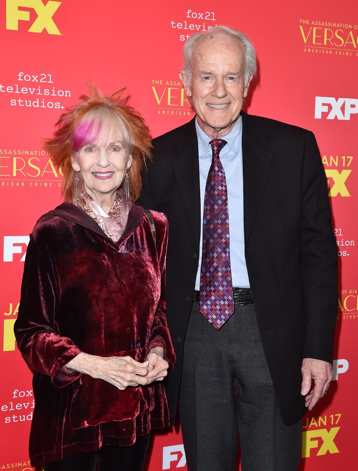 Shelley Fabares and Mike Farrell at the premiere of "The Assassination of Gianni Versace: American Crime Story" on January 8, 2018, in Hollywood, California. | Source: Getty Images