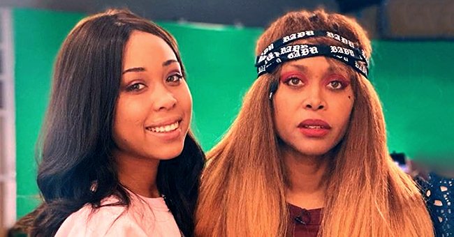 Bevestigen aan Beide Gearceerd Erykah Badu's Daughter Puma Samples Her Sweet Vocals Performing a Soulful  Duet with Mom Ahead of the Singer's Birthday