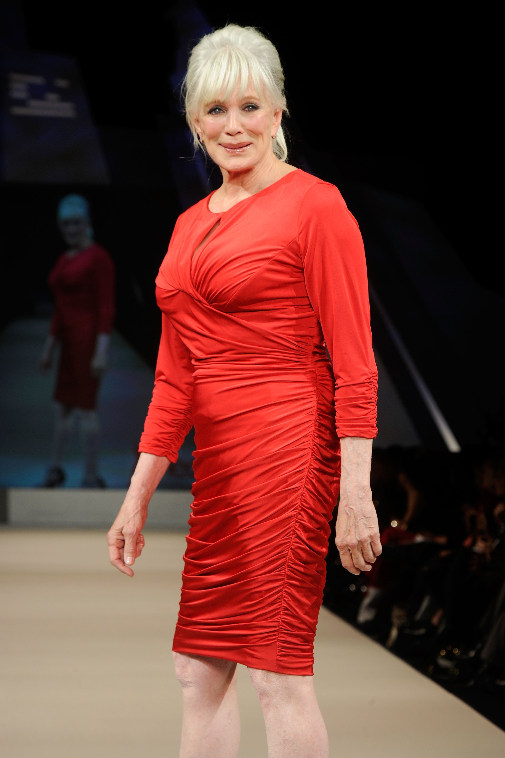Linda Evans walks the runway at The Heart Truth's Red Dress Collection in New York City on February 8, 2012 | Photo: Getty IMages