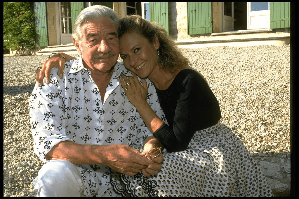 Portrait de Jean-Pierre Darras et de sa femme Corinne Lahaye. | Photo : Getty Images