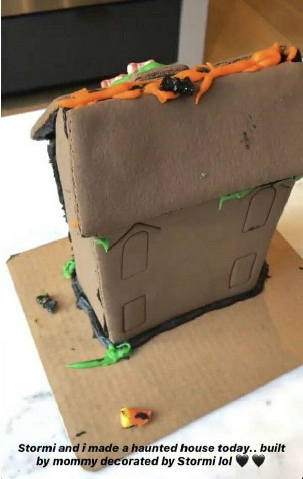 Edible Haunted House Made by Kylie and Stormi | Source: instagram.com/kyliejenner/