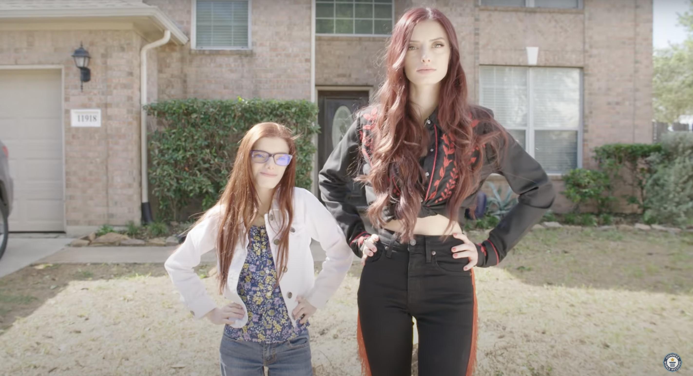 Sienna and Sierra Bernal at age 22, from a video posted on November 9, 2022 | Source: youtube.com/@guinnessworldrecords