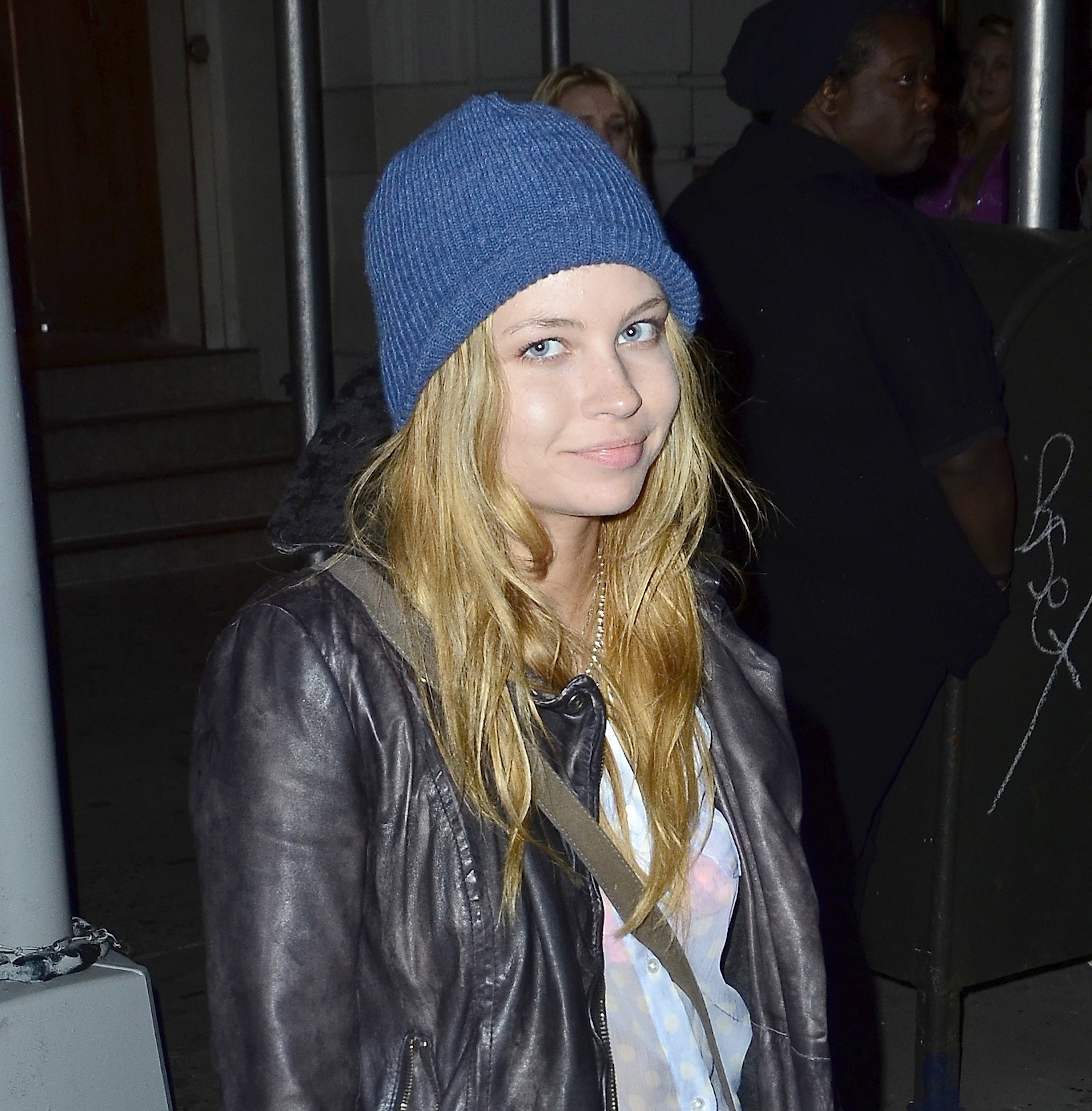 This image was captured in 2012, around the same time Chase was still making occasional public appearances and pursuing new projects. It would be one of the last periods when fans regularly saw her in public before she gradually stepped away from the spotlight. | Source: Getty Images