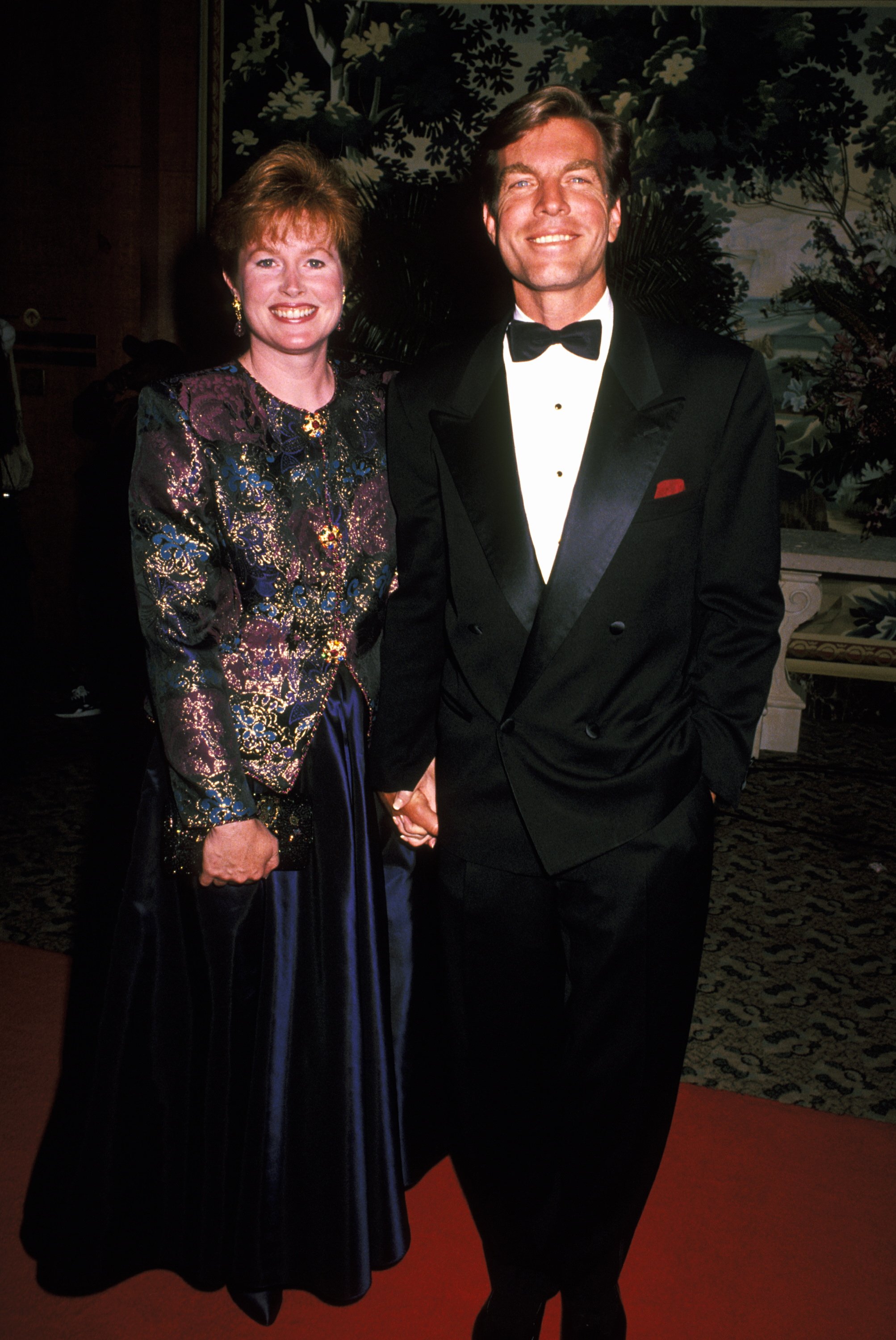 Peter Bergman and Mariellen at the 19th Annual Daytime Emmy Awards on June 23, 1992 | Source: Getty Images