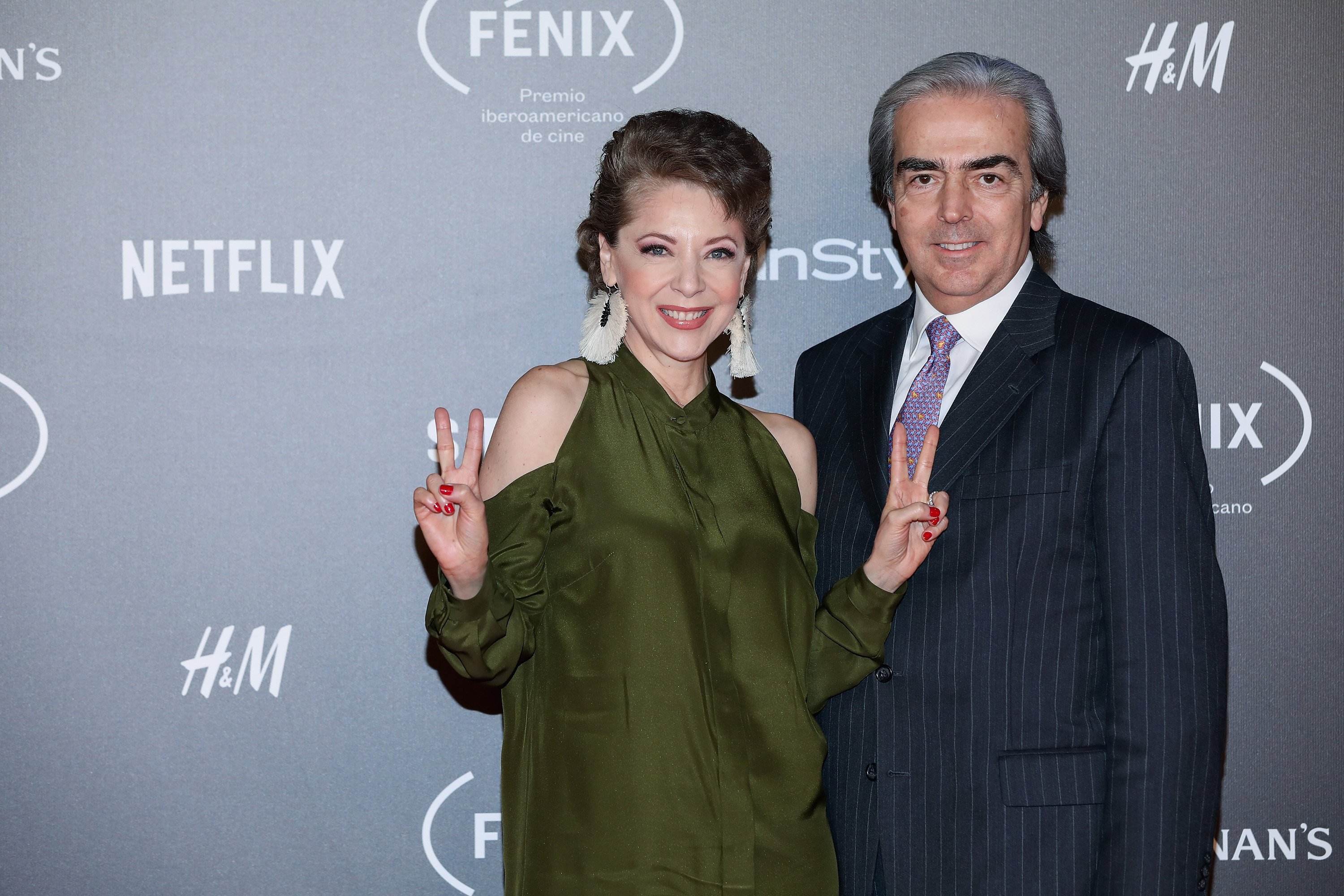 Edith González y Lorenzo Lazo asisten al Premio Iberoamericano De Cine Fenix 2017 en el Teatro de La Ciudad el 6 de diciembre de 2017 en Ciudad de México || Fuente: Getty Images