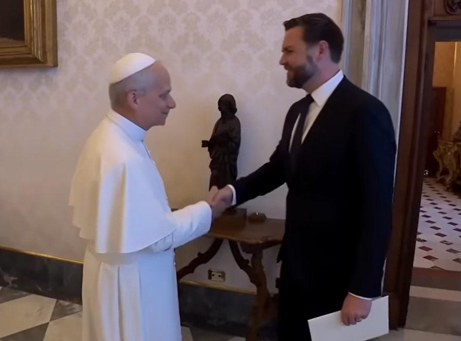 Pope Leo XIV shakes hands with U.S. Vice President J. D. Vance on May 19, 2025 | Source: YouTube/@diarioas