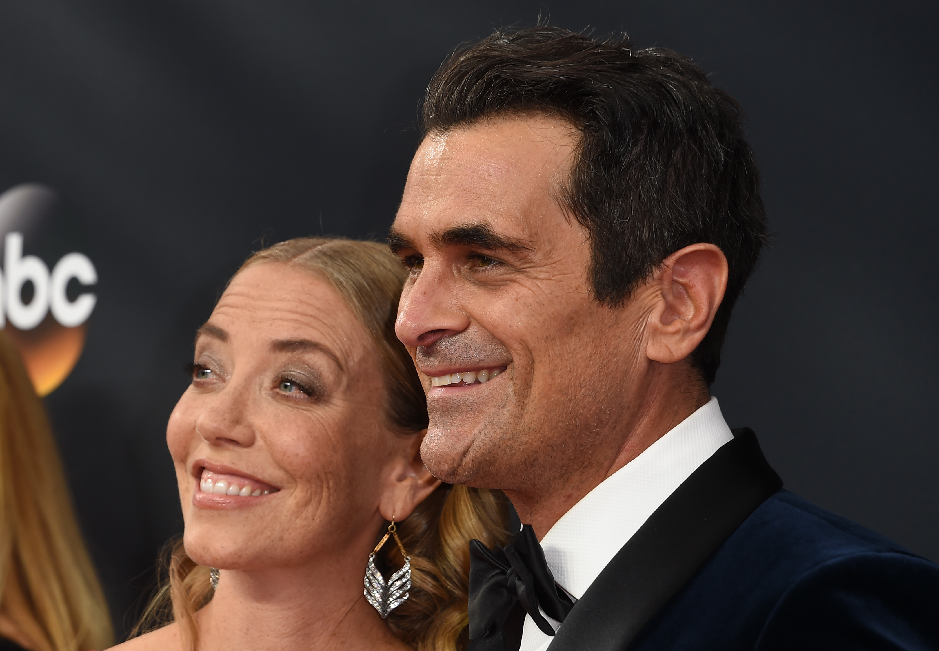 Holly and Ty Burrell at the 68th Emmy Awards on September 18, 2016, in Los Angeles | Source: Getty Images
