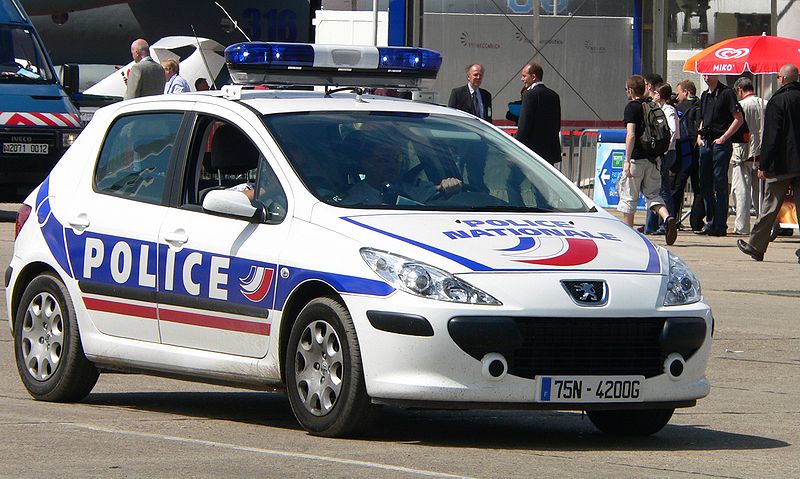Une voiture de police. l Source: Wikimedia Commons
