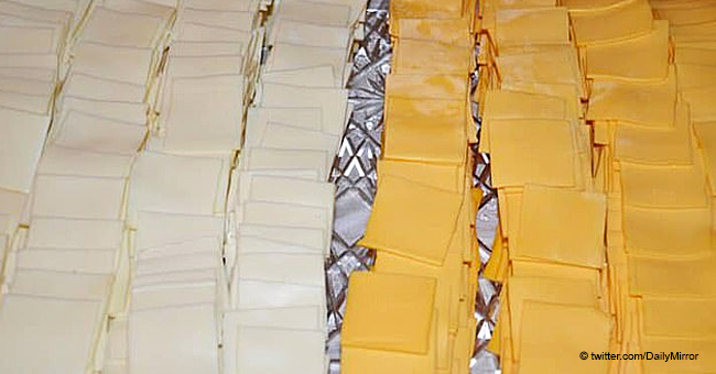 Hochzeitspaar servierte angeblich Plastikkäse & zerkleinerte Früchte an ihrem großen Tag