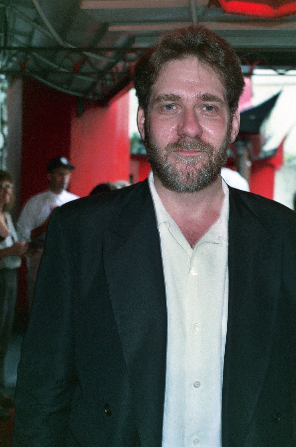 Richard Masur at premiere of the movie Air America | Source: Wikimedia Commons