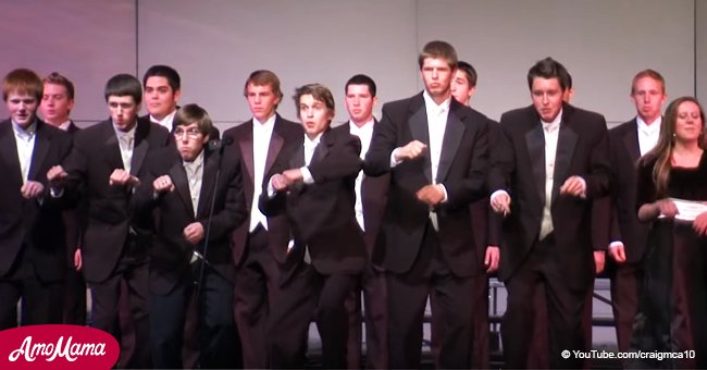 School choir presented a funny performance that left nobody indifferent at the auditorium