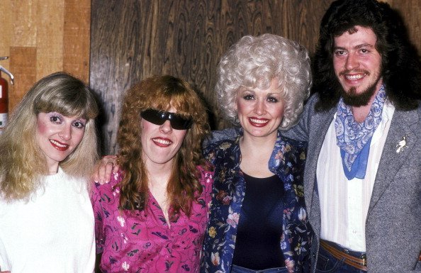 Stella, Freida, Dolly, and Floyd Parton at Bearsville Studios in North Hollywood, California for the recording of Freida's self-titled album on January 15, 1981 | Photo: Ron Galella/Ron Galella Collection/Getty Images