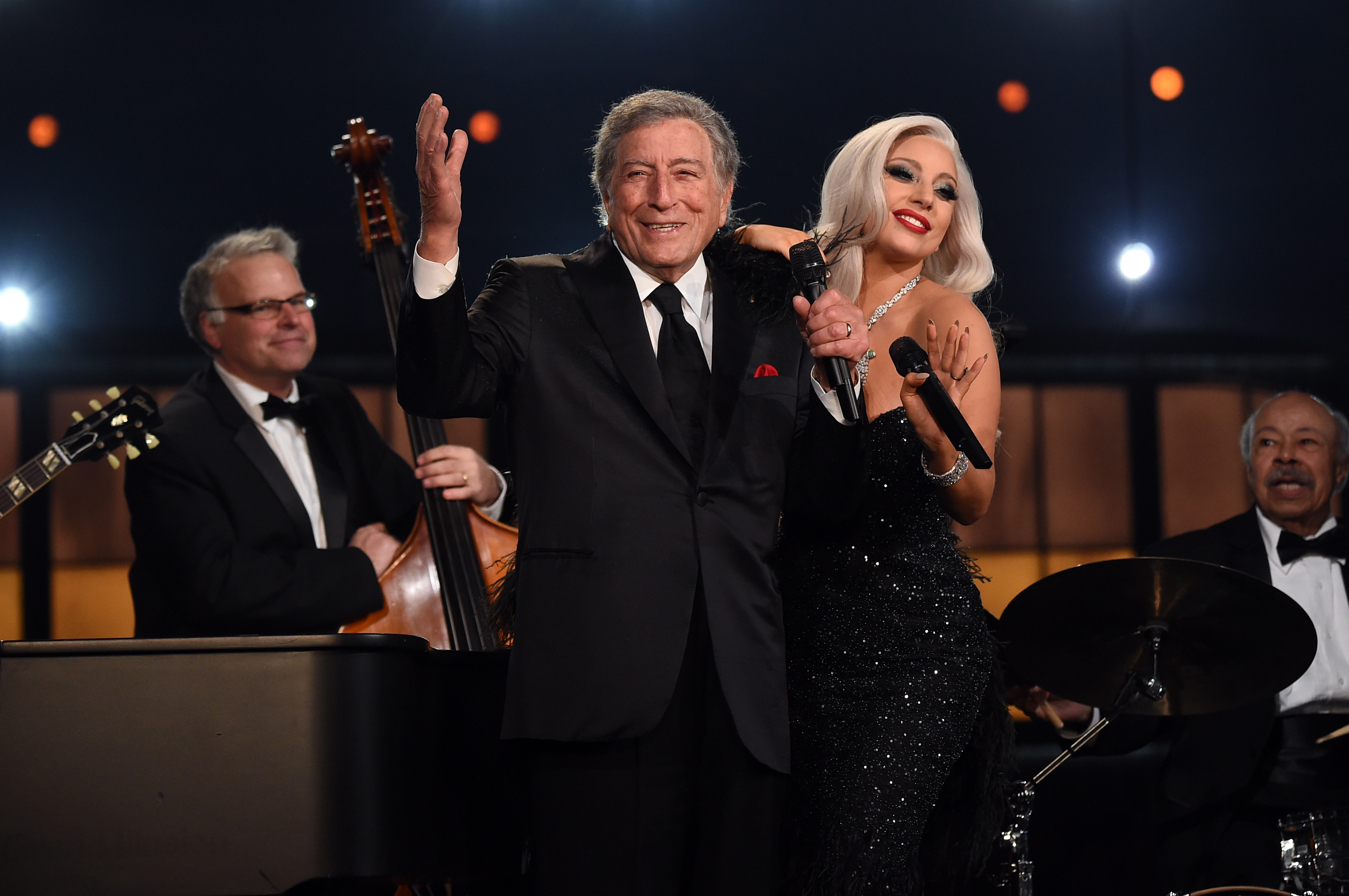 Tony Bennett and Lady Gaga perform performing at The 57th Annual GRAMMY Awards on February 8, 2015, in Los Angeles, California. | Source: Getty Images