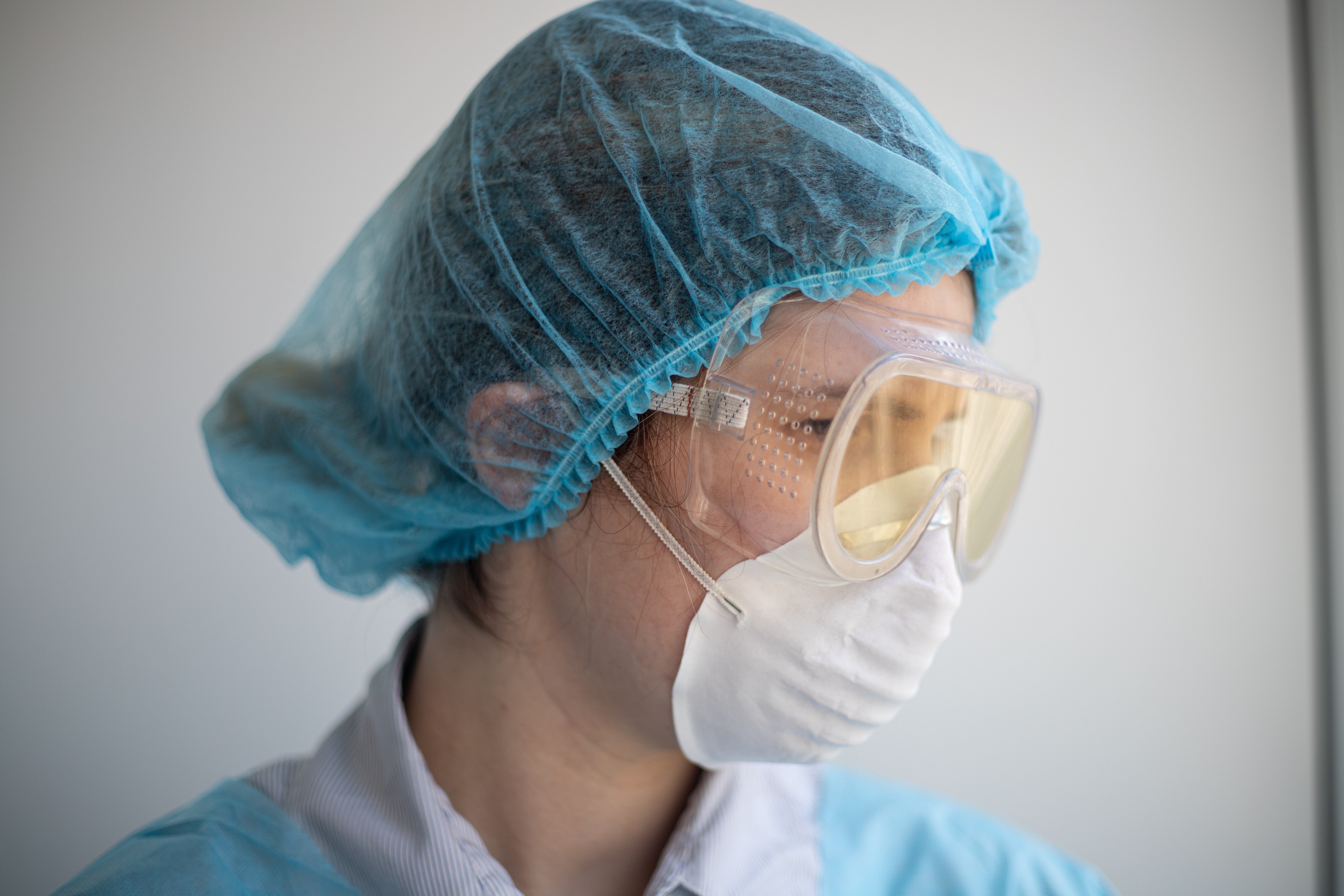 A nurse wearing a face mask | Photo: Pexels