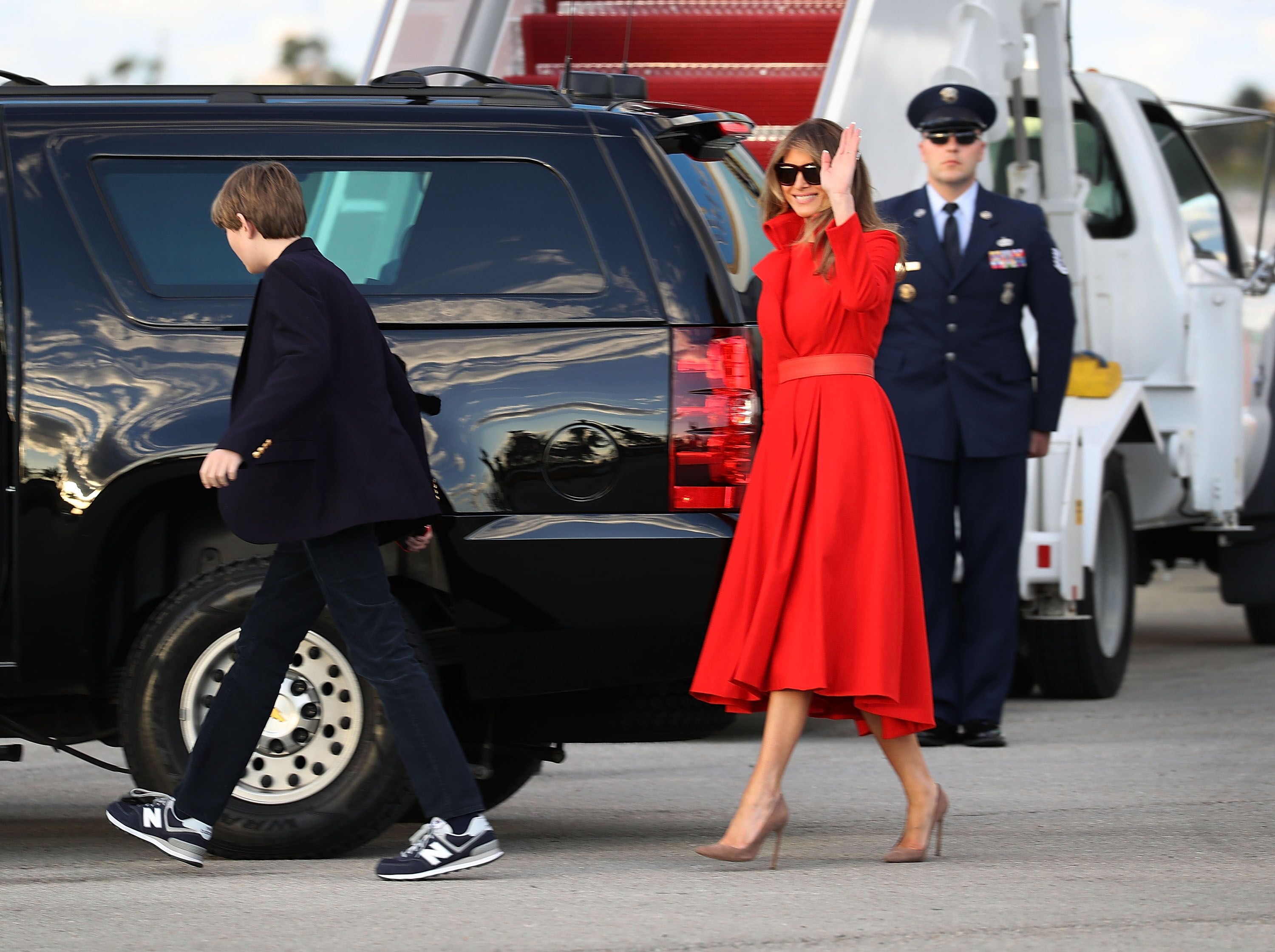 Melania Trump and her son, Barron Trump arriving on Air Force One at the Palm Beach International Airport in 2017 | Source: Getty Images