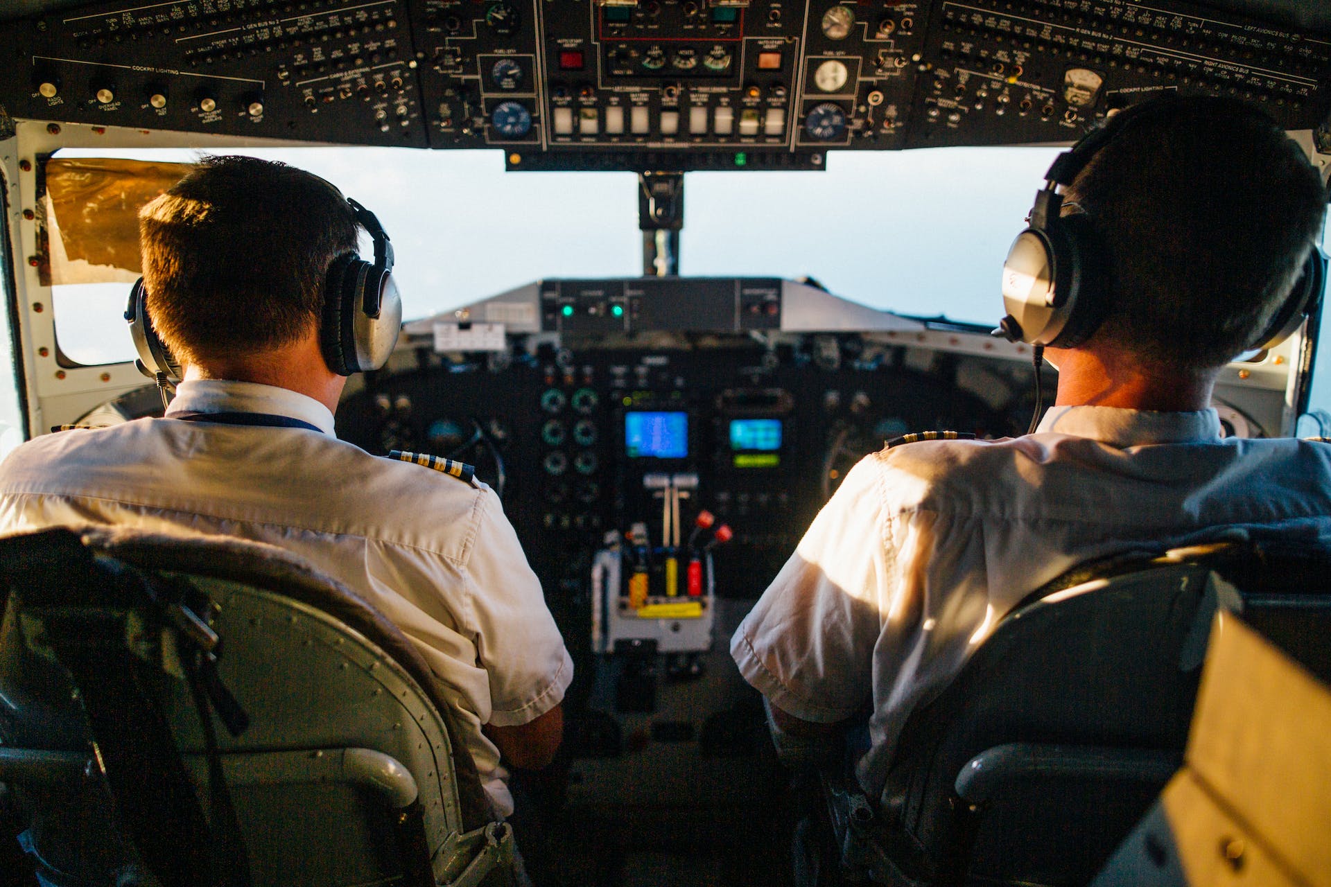 Pilots flying an aircraft | Source: Pexels