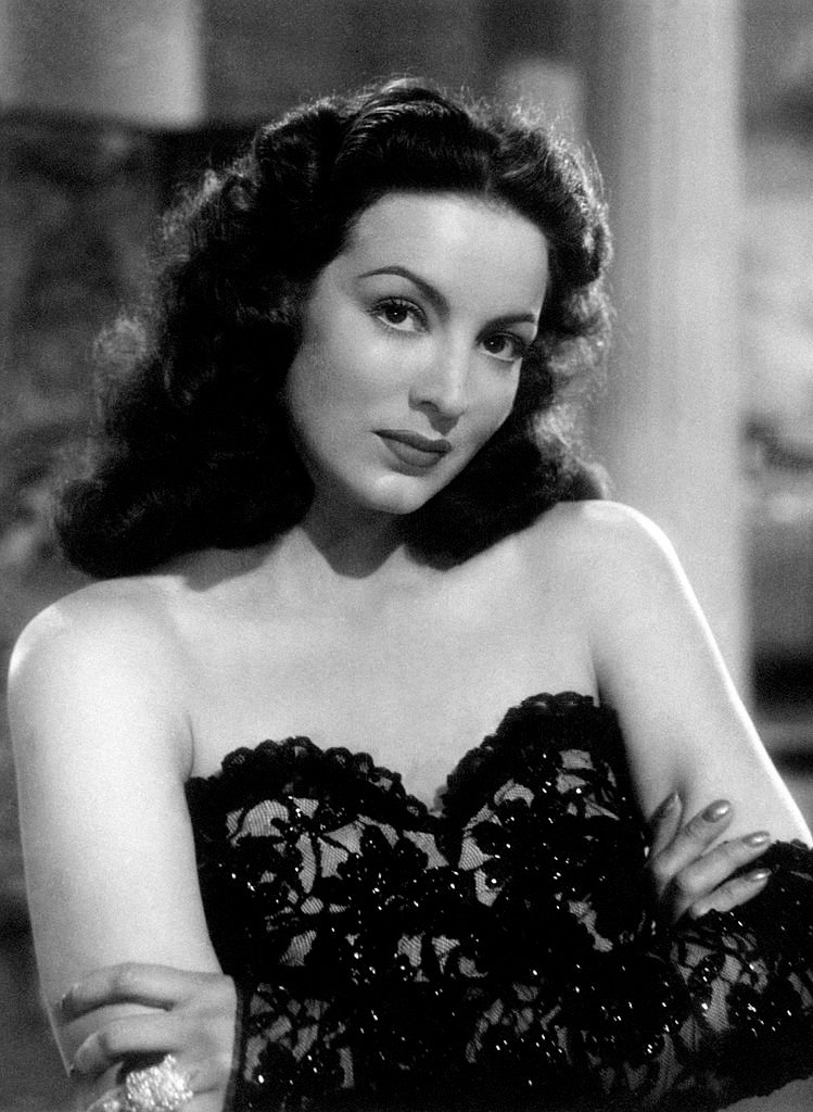 María Félix con body de encaje en la película italiana de 1947, "La diosa arrodillada". | Foto: Wikimedia Commons