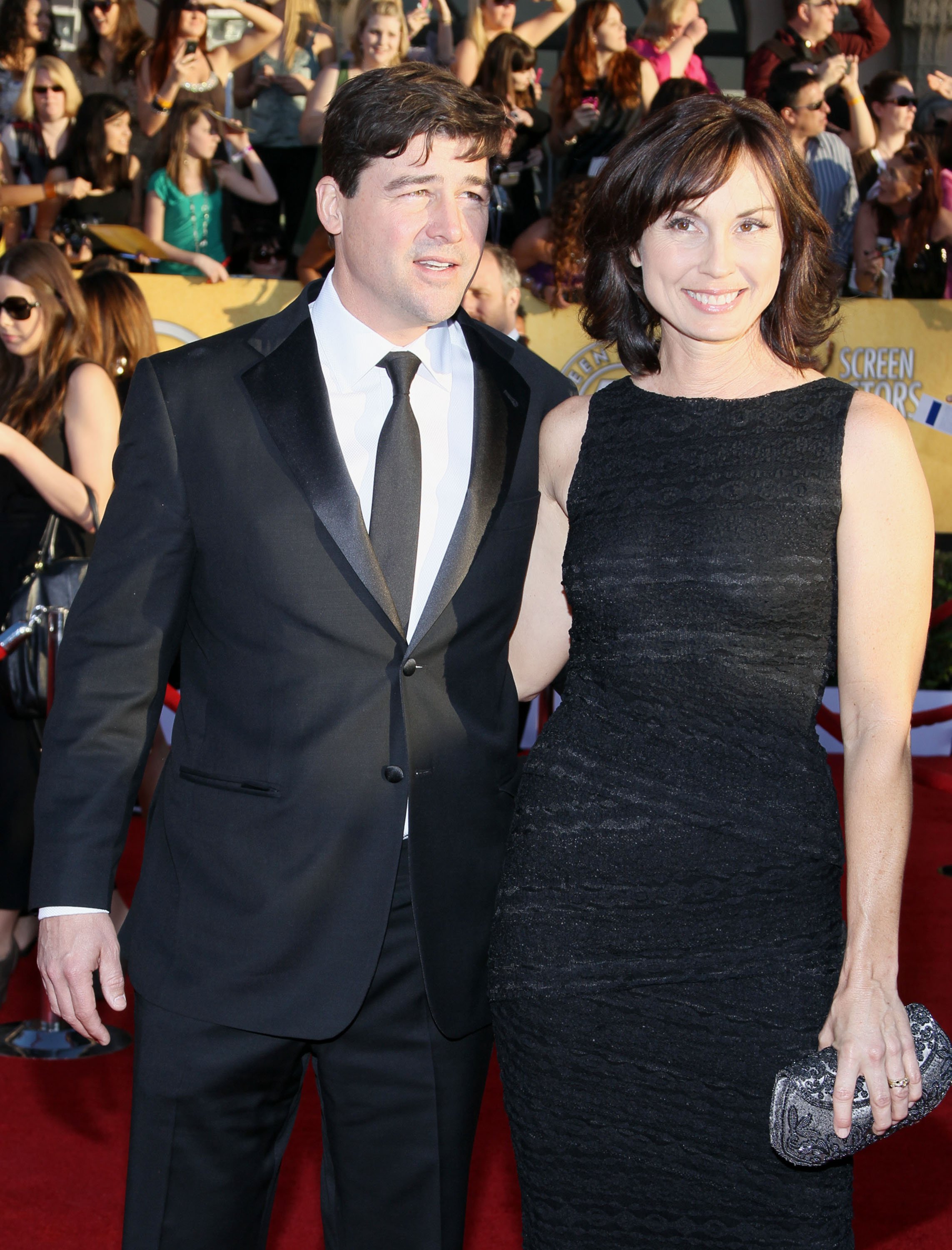 Kyle Chandler and Kathryn Chandler at The 18th Annual Screen Actors Guild Awards on January 29, 2012, in Los Angeles, California. | Source: Getty Images