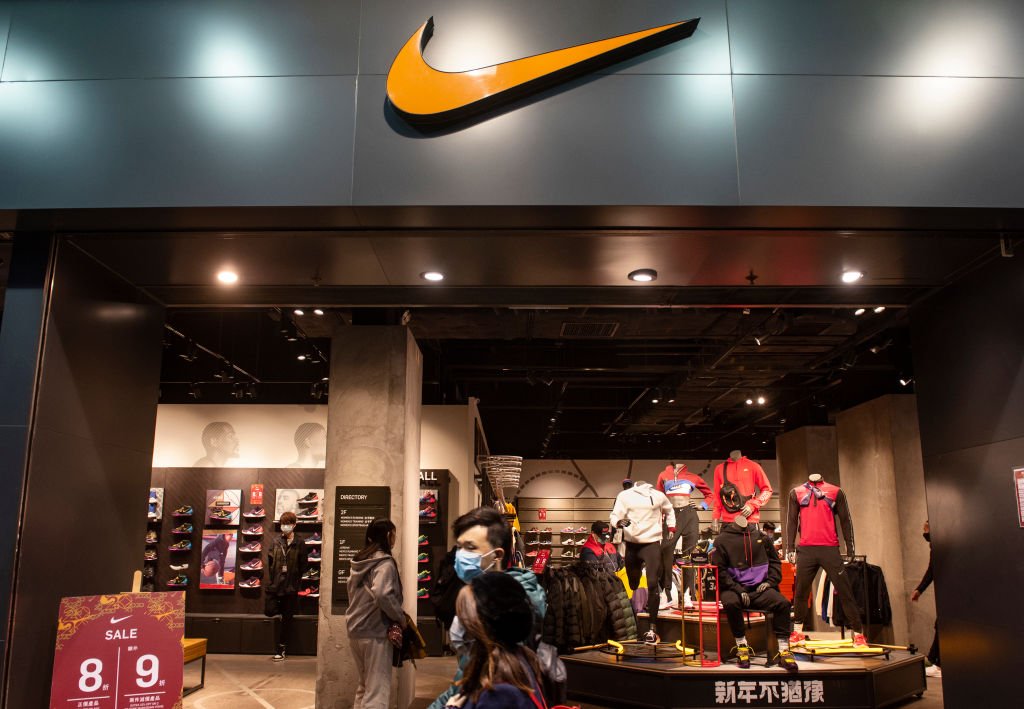 'Nike' to Donate 30k Shoes and 95k Socks to Frontline Healthcare ...