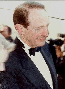 William Schallert at the 1990 Academy Awards. | Source: Wikimedia Commons, photo by Alan Light