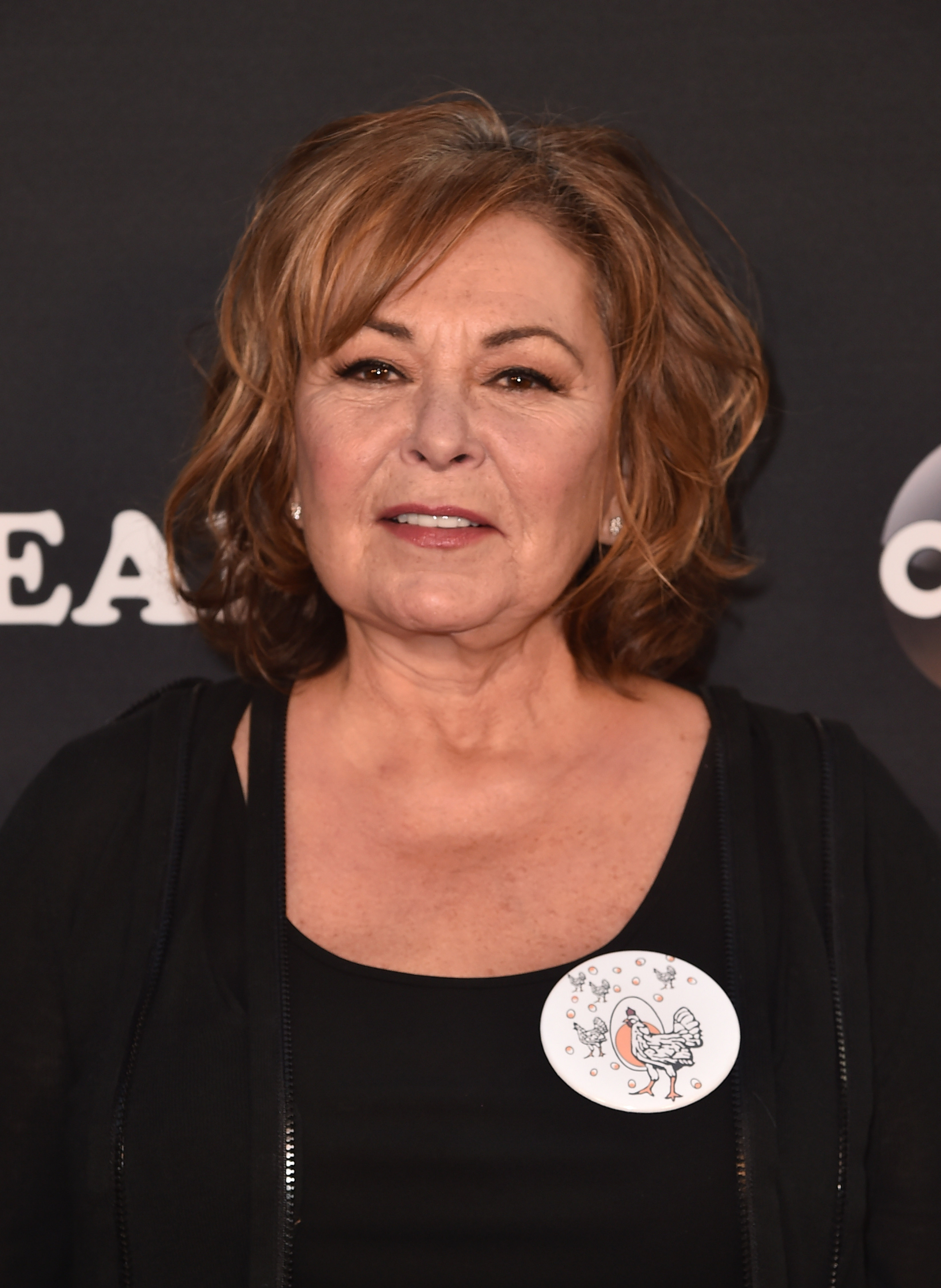 Roseanne Barr attends the premiere of "Roseanne," 2018 | Source: Getty Images