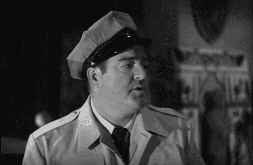 Lou Costello in Abbott and Costello Meet Frankenstein. | Source: youtube.com/Movieclips