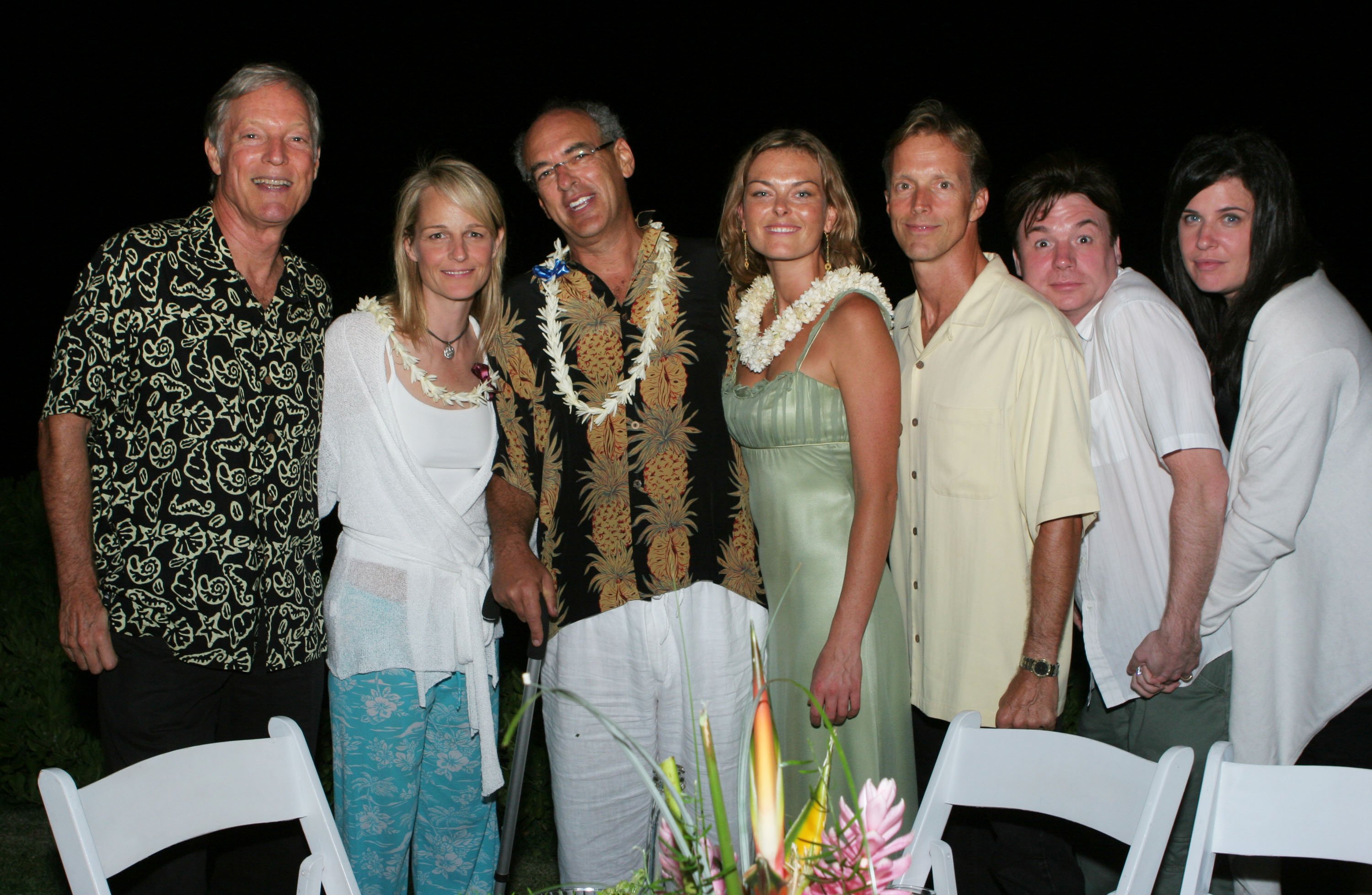 Richard Chamberlain, Helen Hunt, Shep Gordon, Renee Loux, Martin Rabbett, Mike Myers, and Robin Ruzan at the Maui Film Festival - Gordon Party on June 17, 2005. | Source: Getty Images