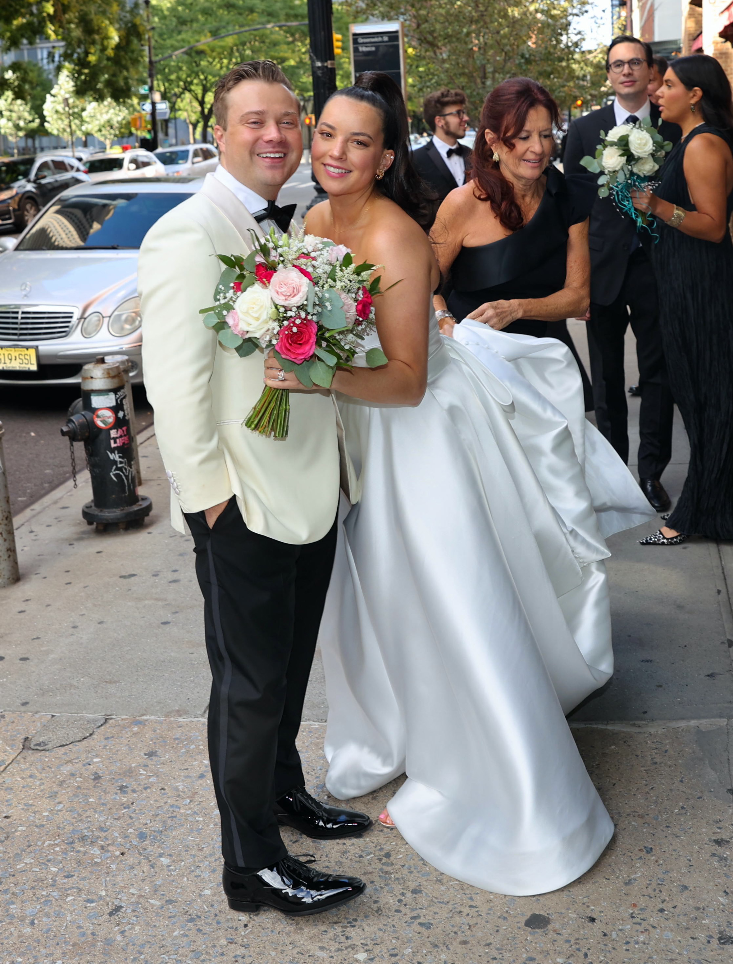 Zach Binder, Ciara, and Laura Schirripa on Ciara and Zach's wedding day in New York City on October 8, 2023 | Source: Getty Images