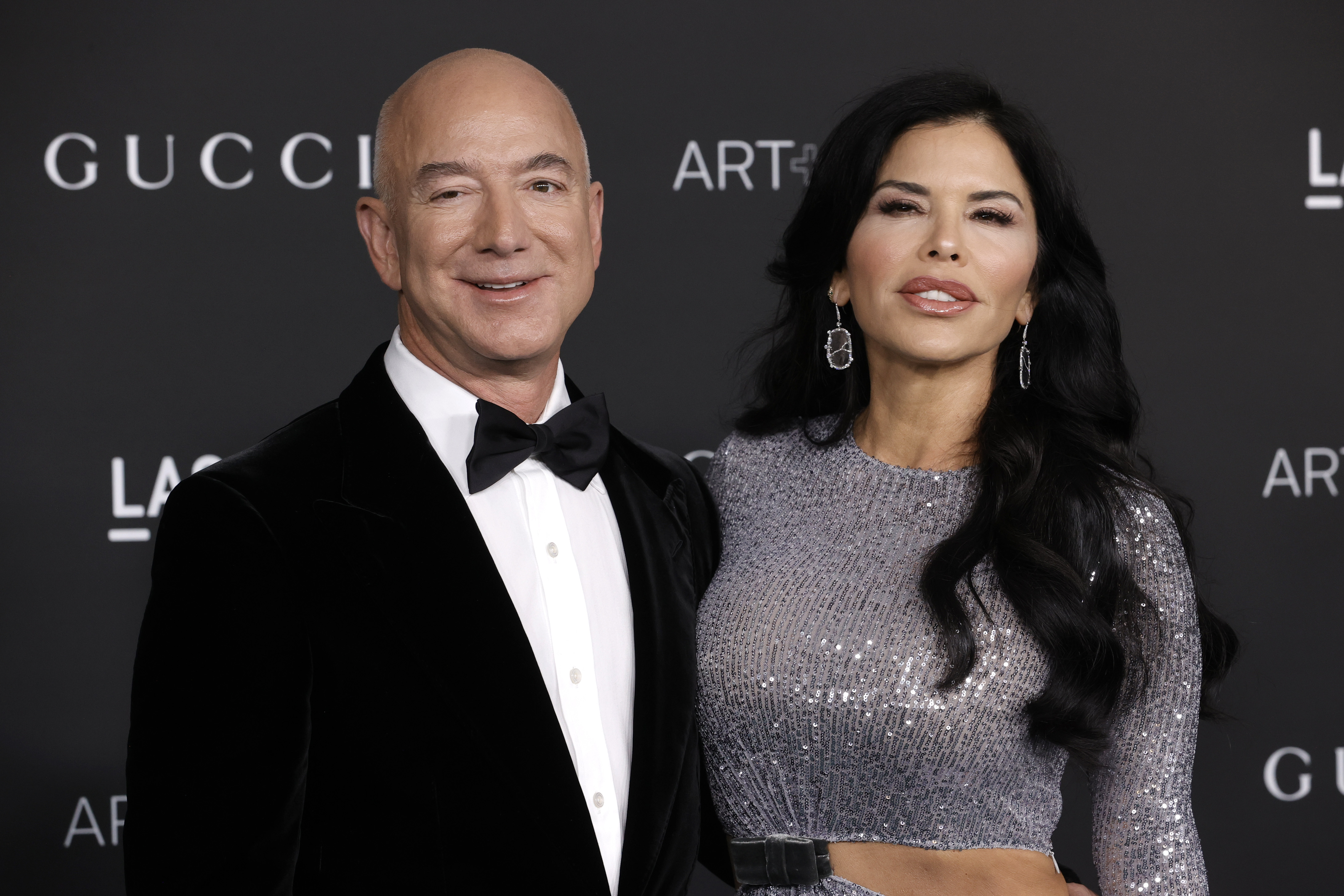 Jeff Bezos and Lauren Sanchez attends 2021 LACMA's Art+Film 10th Annual Gala in Los Angeles, California. | Source: Getty Images