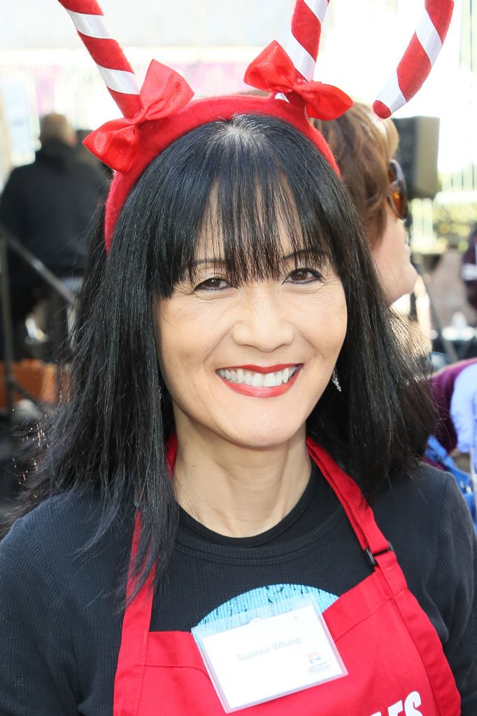 Suzanne Whang is seen at the Los Angeles Mission's Christmas Celebration on Skid Row on December 22, 2017 | Photo: Getty Images