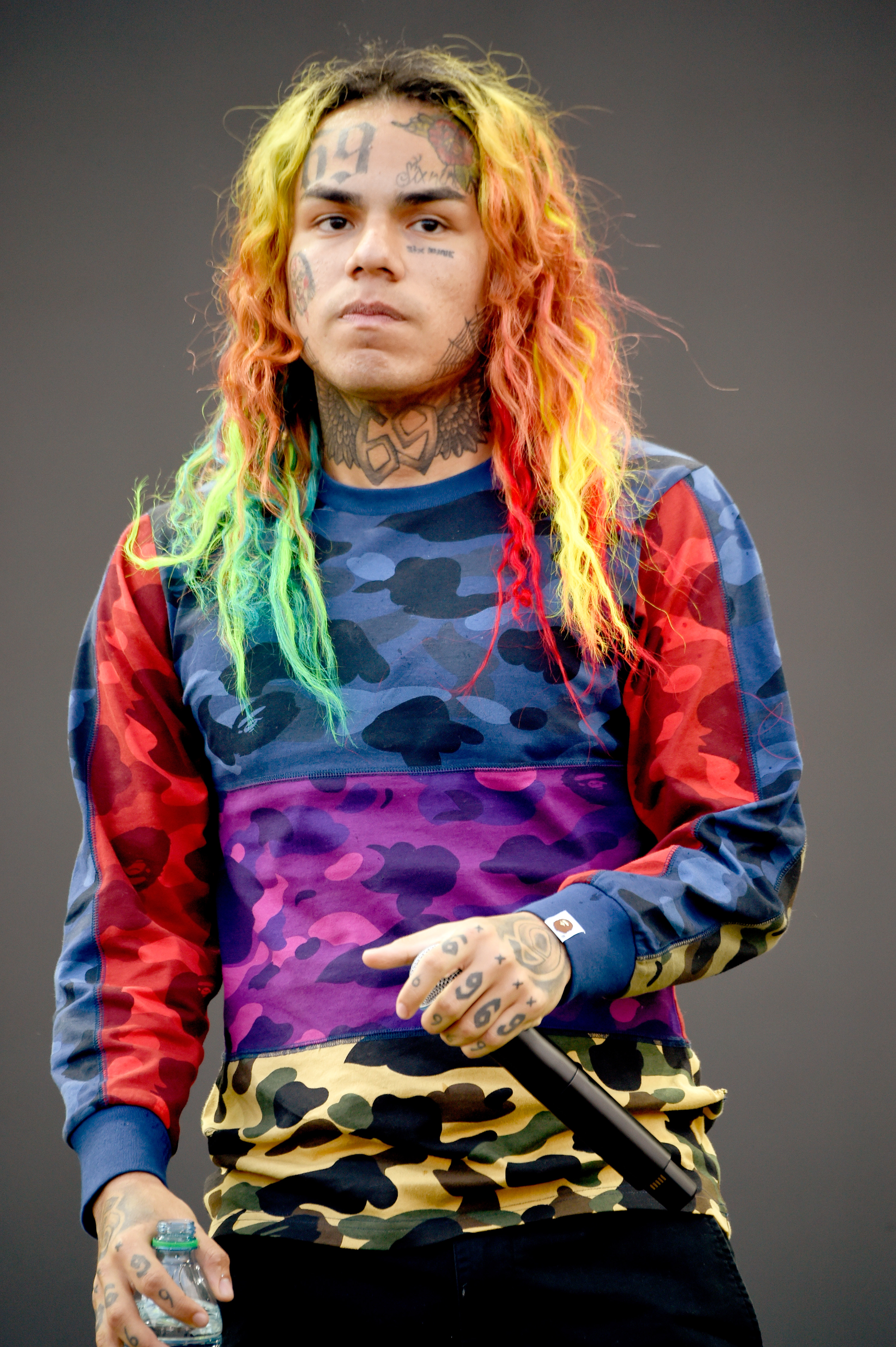 6ix9ine during the 2018 Made In America Festival - Day 1 at Benjamin Franklin Parkway on September 1, 2018, in Philadelphia, Pennsylvania. | Source: Getty Images