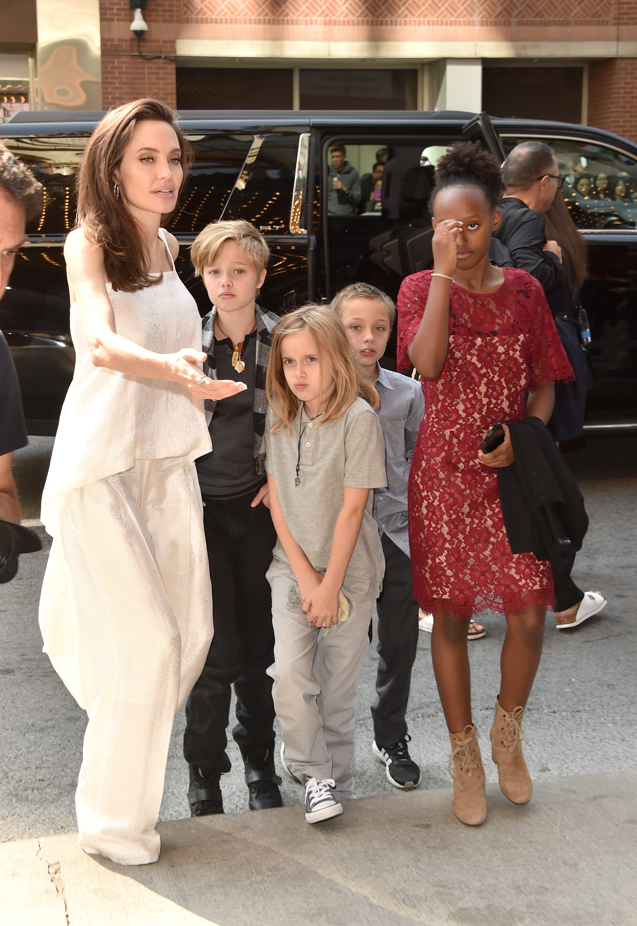 Angelina Jolie and her children Shiloh, Vivienne, Knox, and Zahara attend the premiere of "The Breadwinner" at the 2017 Toronto International Film Festival in Toronto, Canada on September 10, 2017. | Source: Getty Images