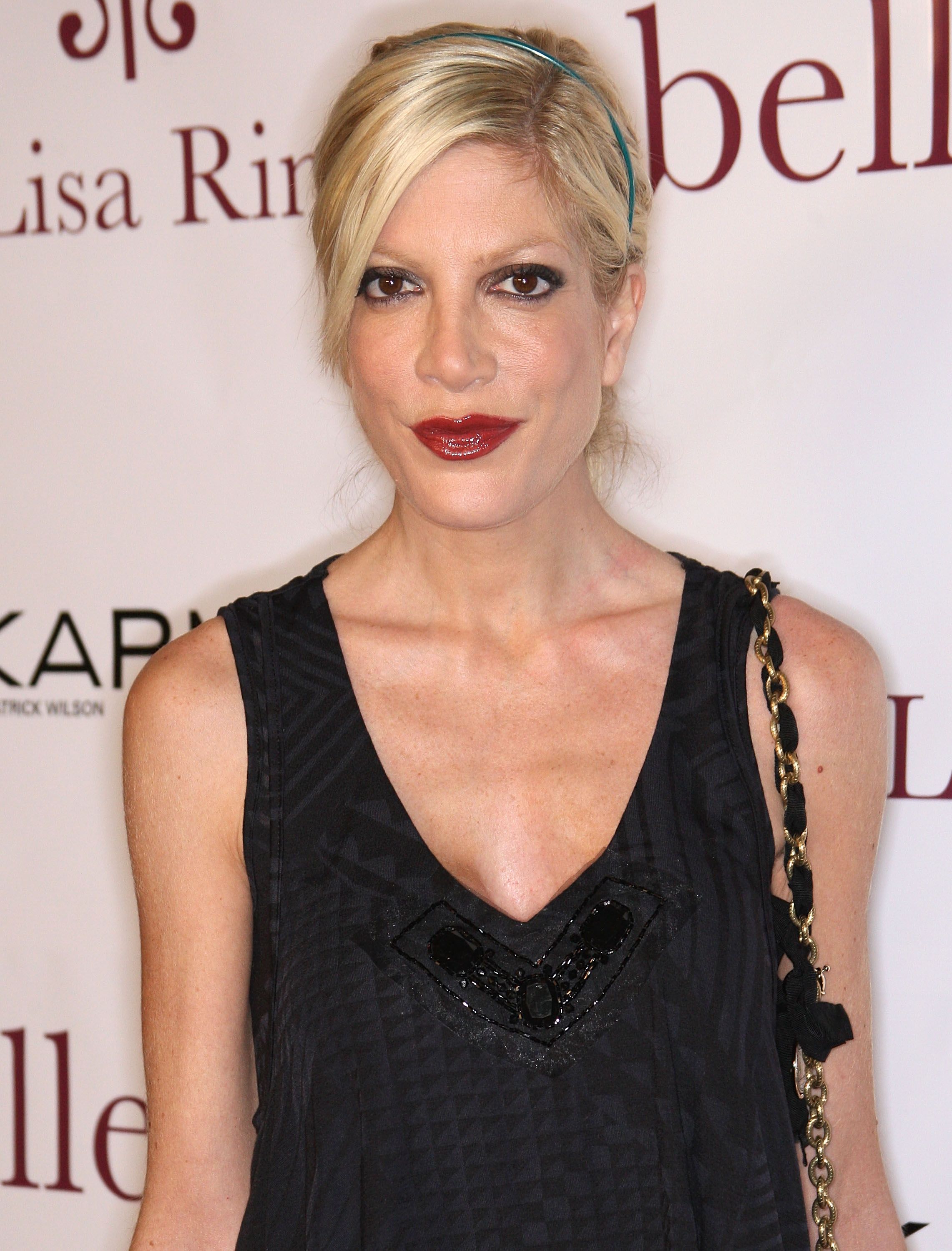 Actress Tori Spelling at the seventh anniversary of the Belle Gray Boutique on February 12, 2010 in Los Angeles, California | Photo: Getty Images