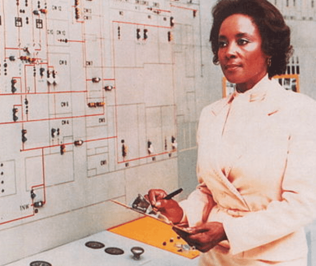 Front cover of the Science and Engineering Newsletter featuring Annie Easley at Lewis Research Center | Source: Wikimedia Commons
