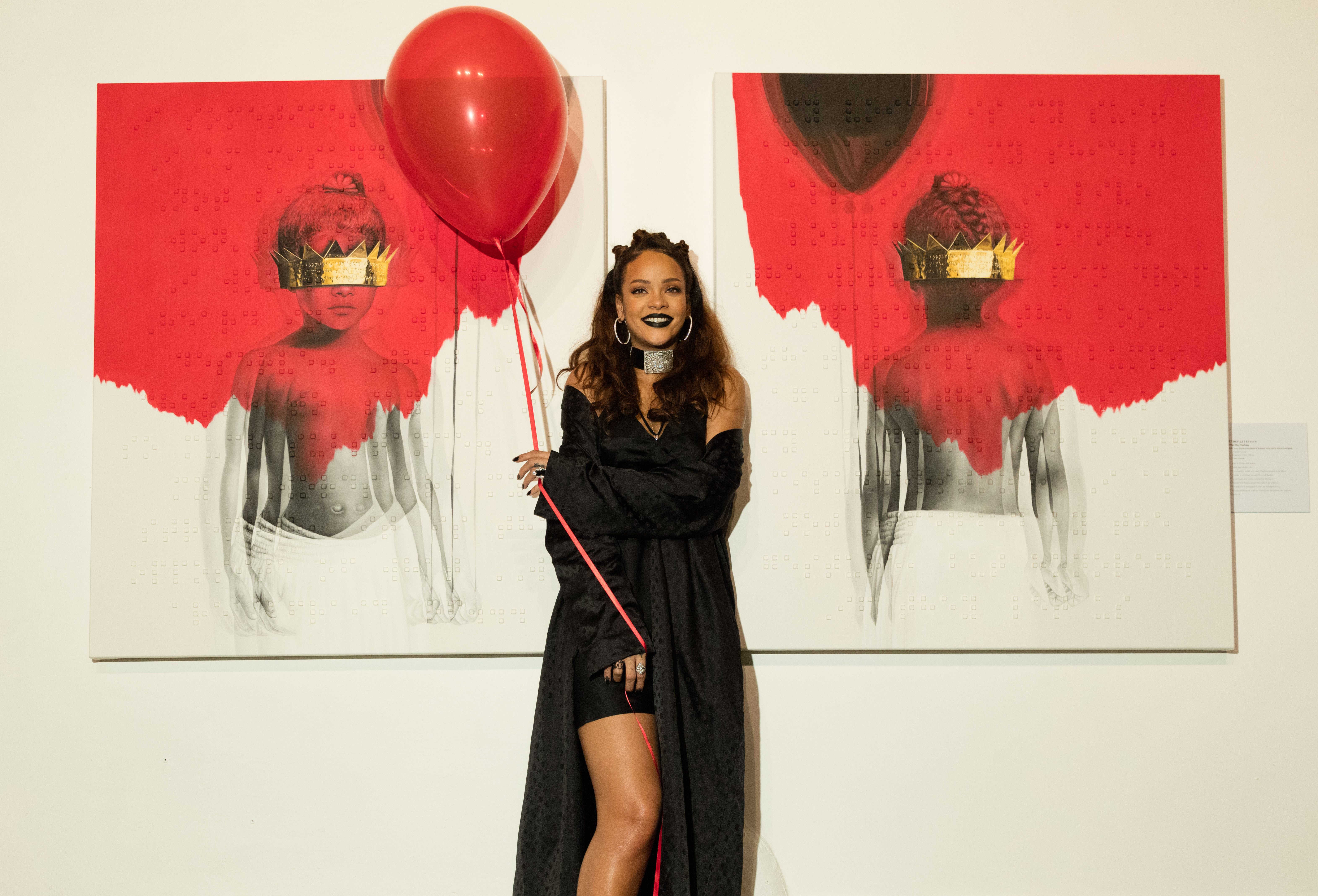 Rihanna at her 8th album artwork reveal for "ANTI" on October 7, 2015, in Los Angeles. | Source: Getty Images