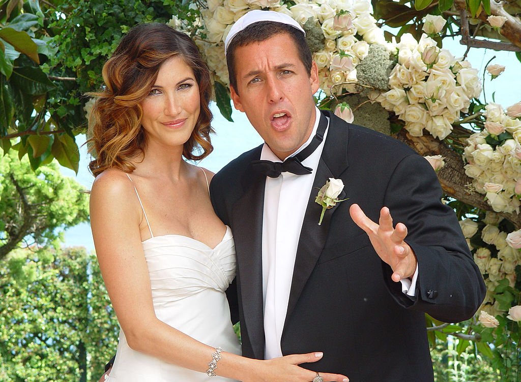 Adam Sandler poses with his wife Jackie Titone at their wedding on June 22, 2003, in Malibu | Source: Getty Images