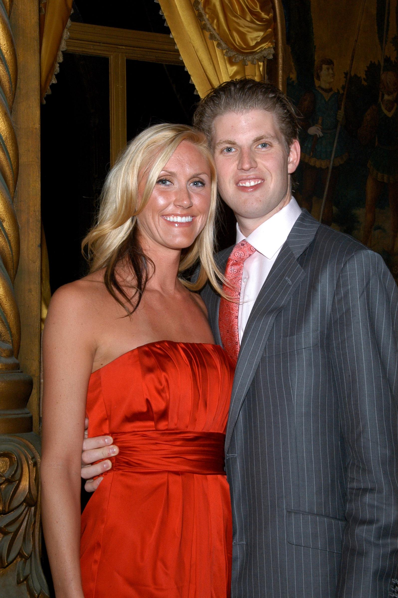 Eric and Lara Trump pose for a portrait at the Mar-a-Lago estate in Palm Beach, Florida, on November 27, 2008 | Source: Getty Images