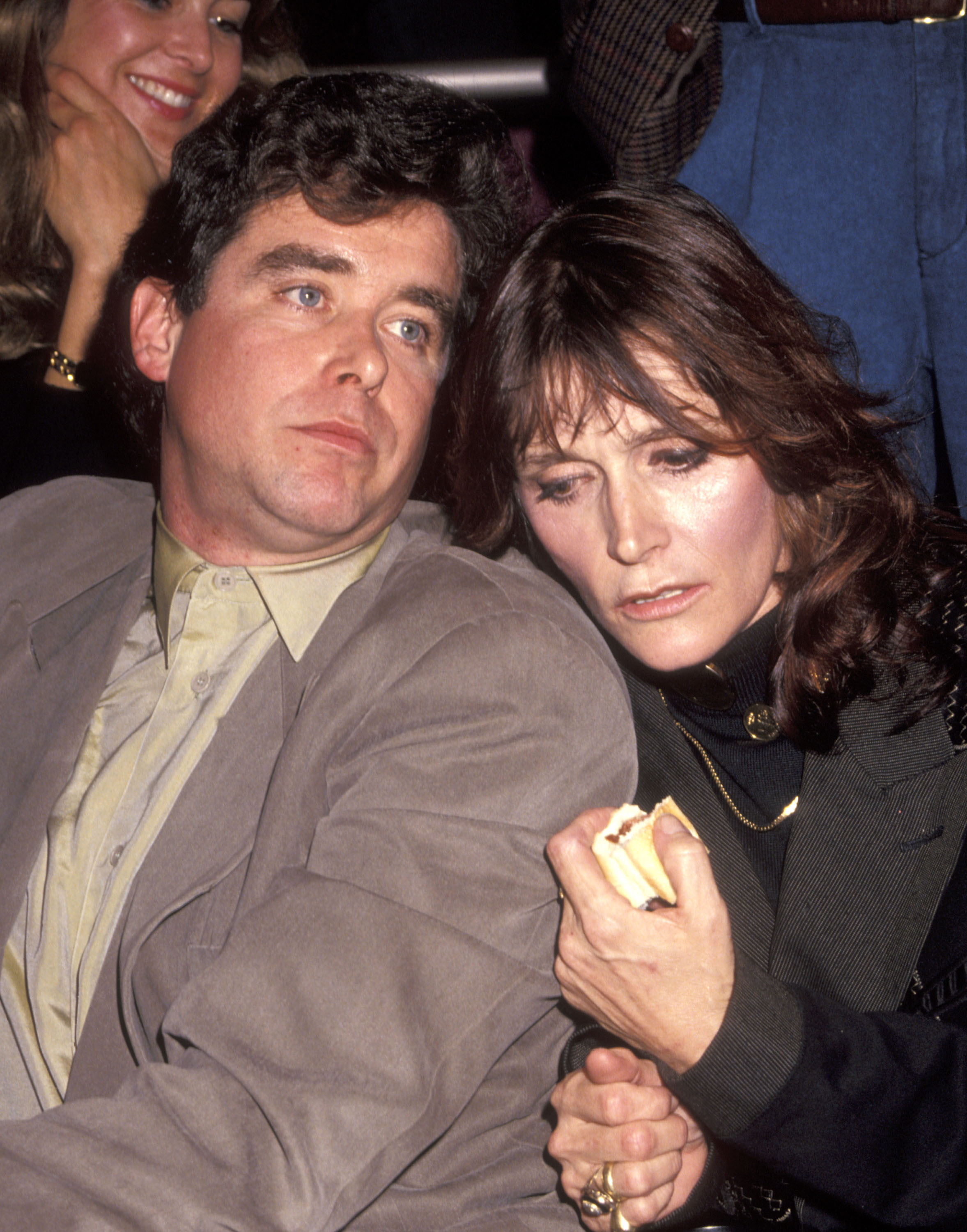 Writer Jay McInerney and the '70s TV icon at a Walden Woods concert on October 21, 1991, at Madison Square Garden in New York. | Source: Getty Images