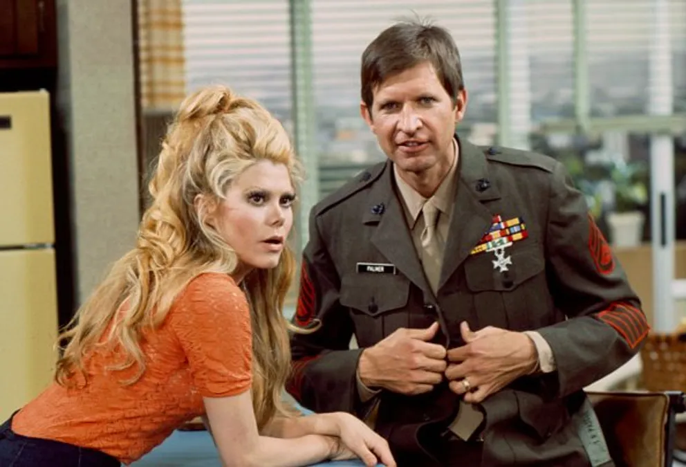 Charo and Tom Lester appearing in "Charo and the Sergeant," circa 1976. | Photo: Getty Images