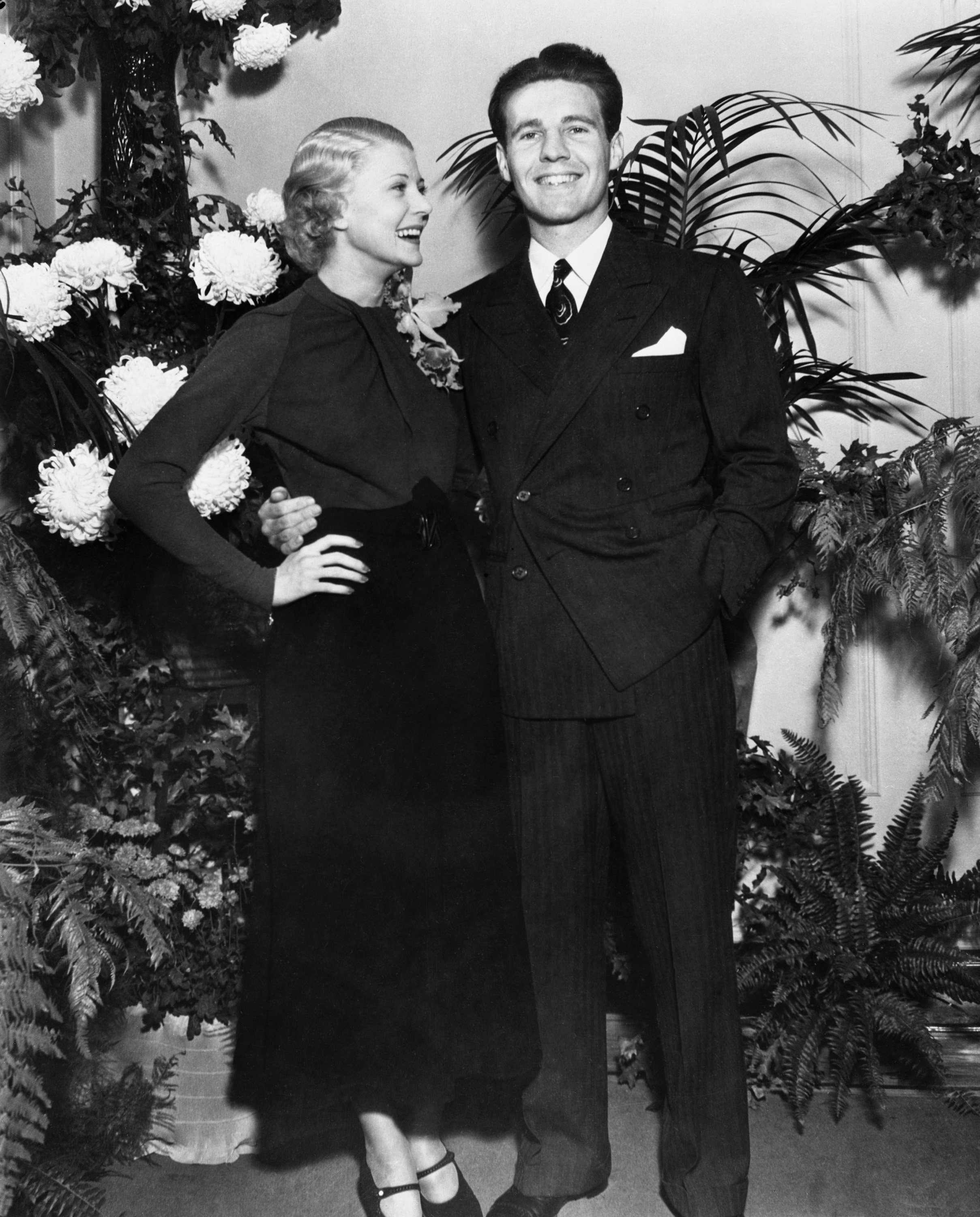Harriet Hilliard and Ozzie Nelson at their wedding held in Hackensack, New Jersey on October 8, 1935. | Source: NBC NewsWire/NBCU Photo Bank/NBCUniversal/Getty Images
