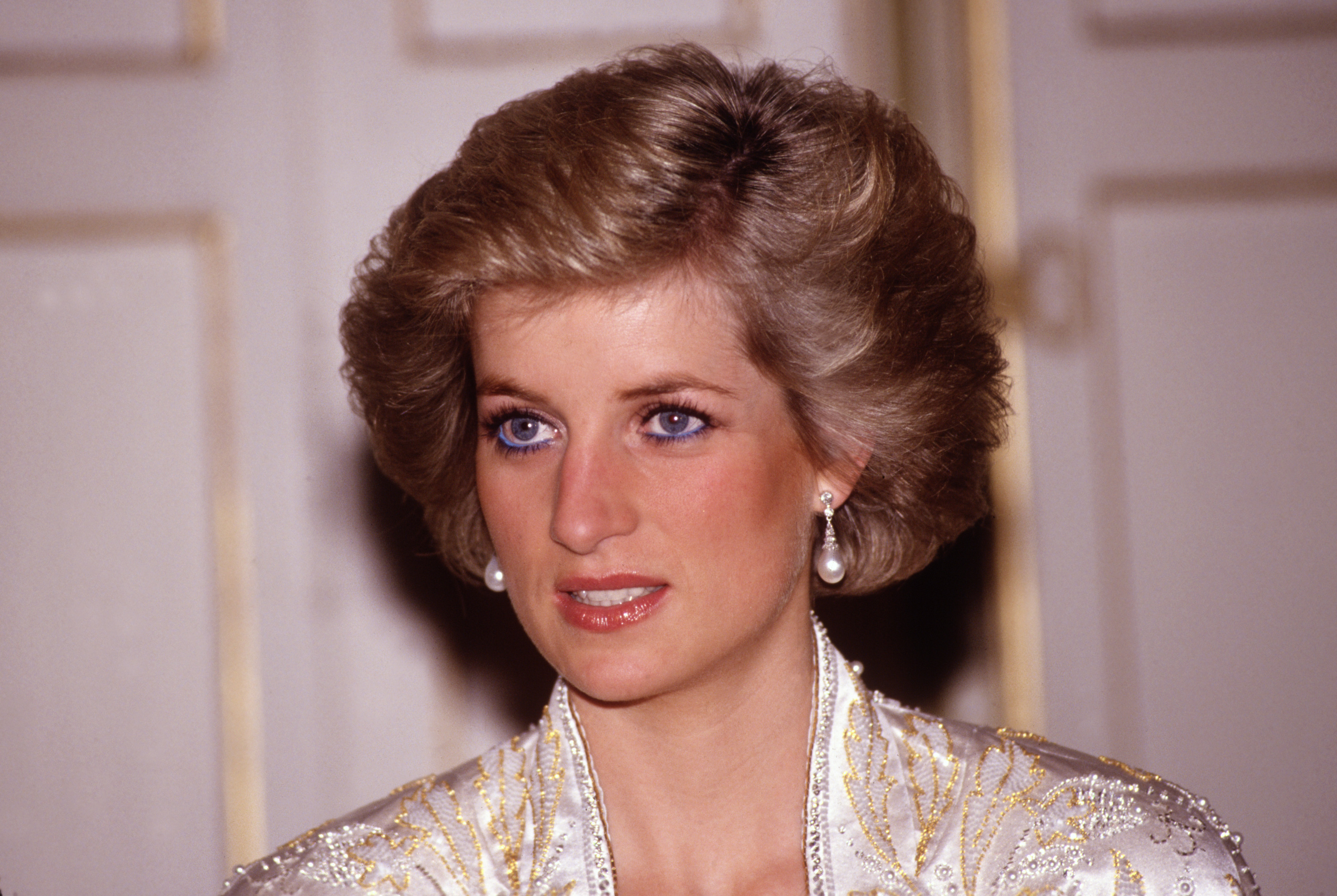 Diana Princess of Wales at a dinner given by President Mitterand in November, 1988 at the Elysee Palace in Paris, France. | Source: Getty Images