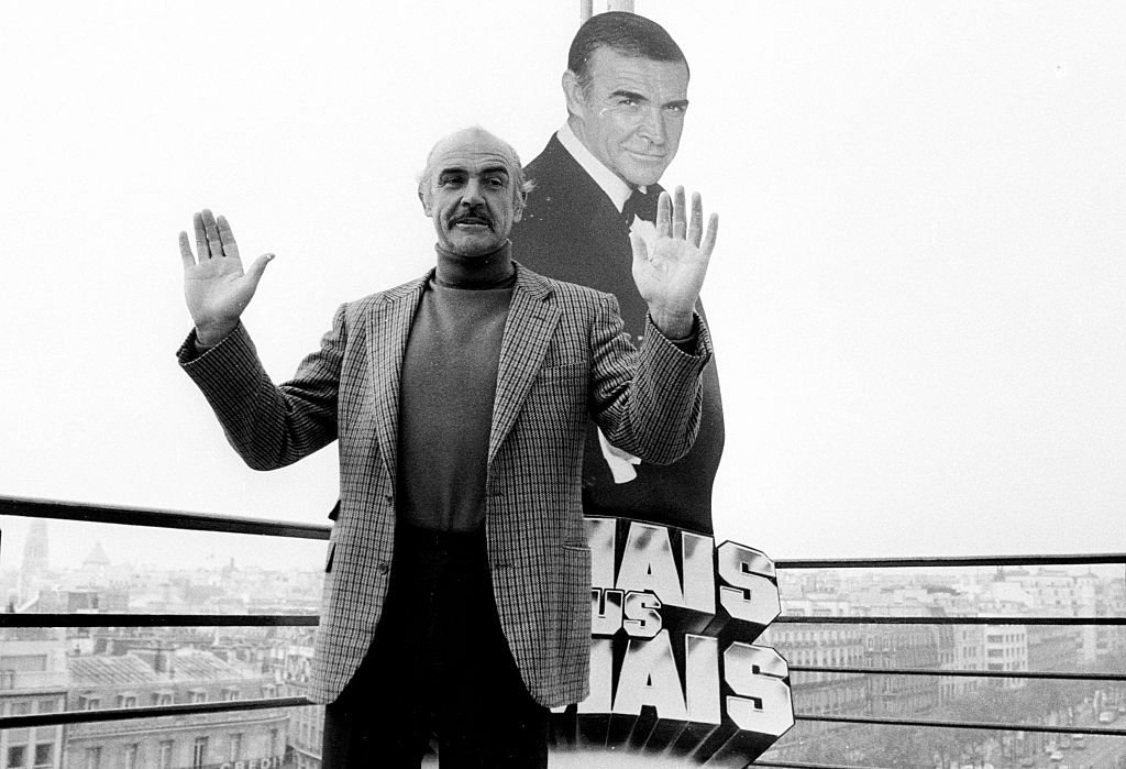 "Dr. No" star Sean Connery outside Champ Elysees in Paris, France circa 2000. | Source: Getty Images