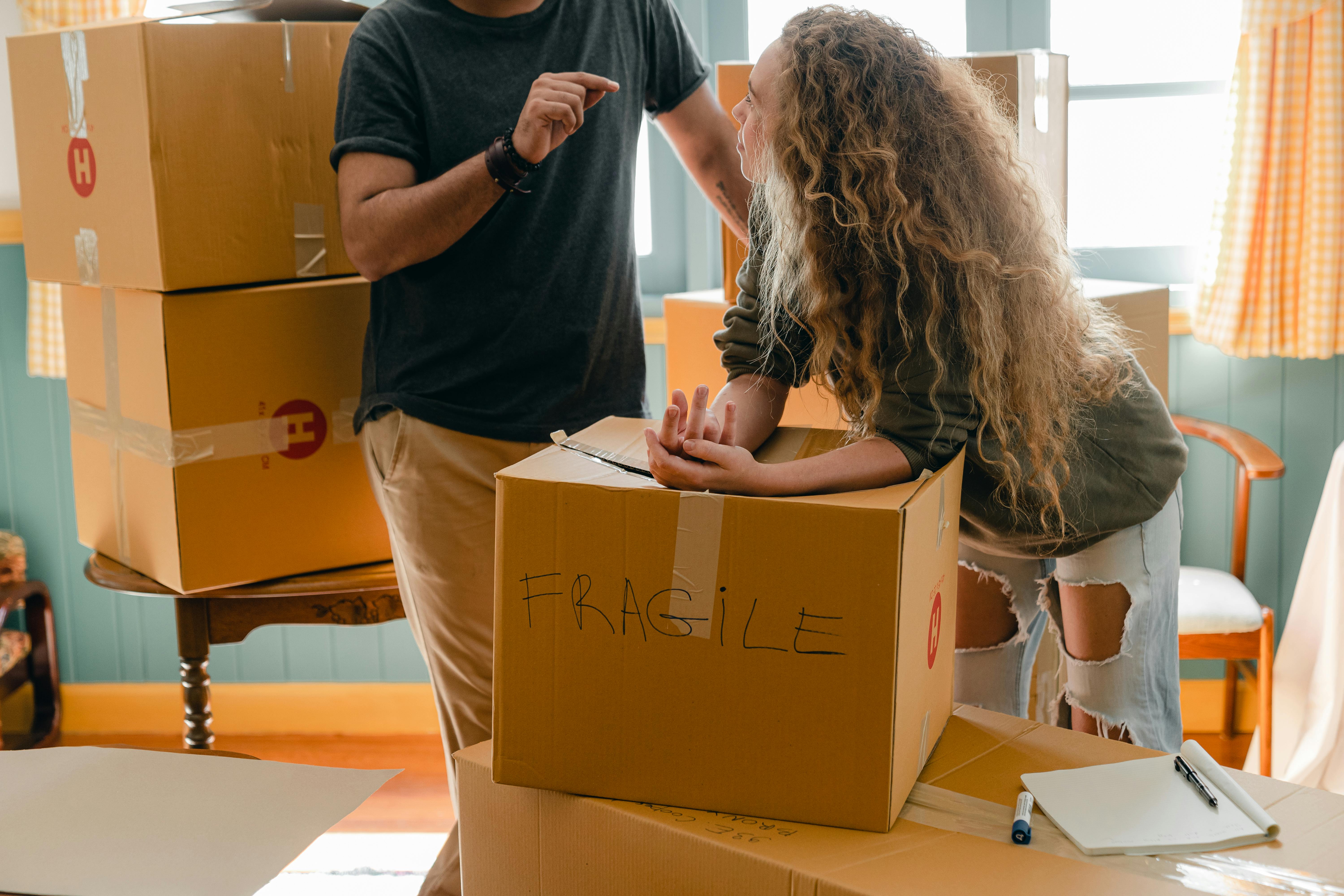 Couple moving into a new apartment | Source: Pexels