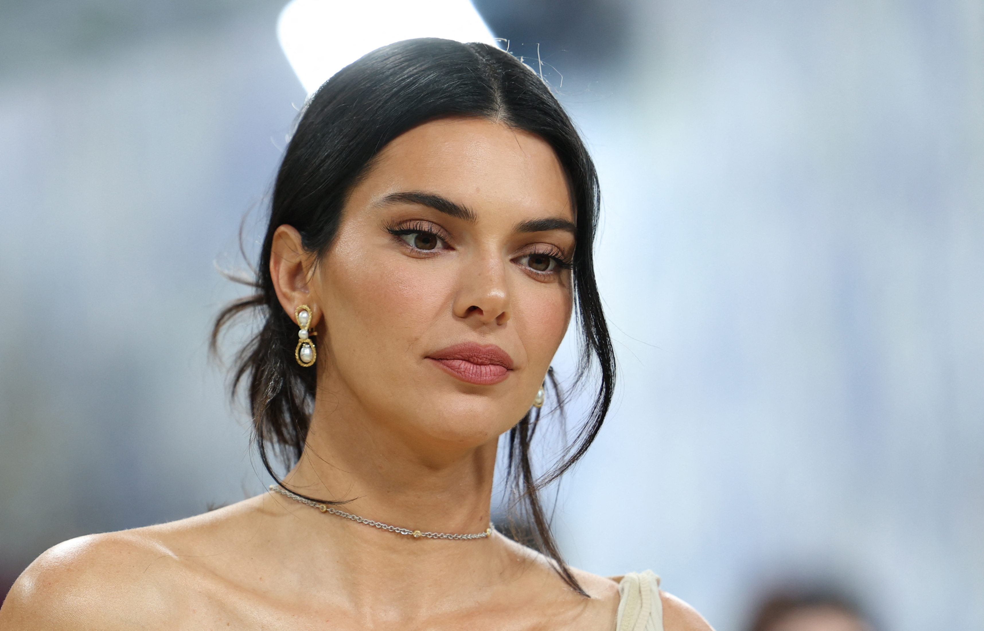 This was Kendall Jenner's most recent major public appearance before the candid Malibu photos began circulating online. Days later, attention shifted from her red-carpet appearance to questions surrounding the timing of the newly released images with Jacob Elordi. | Source: Getty Images