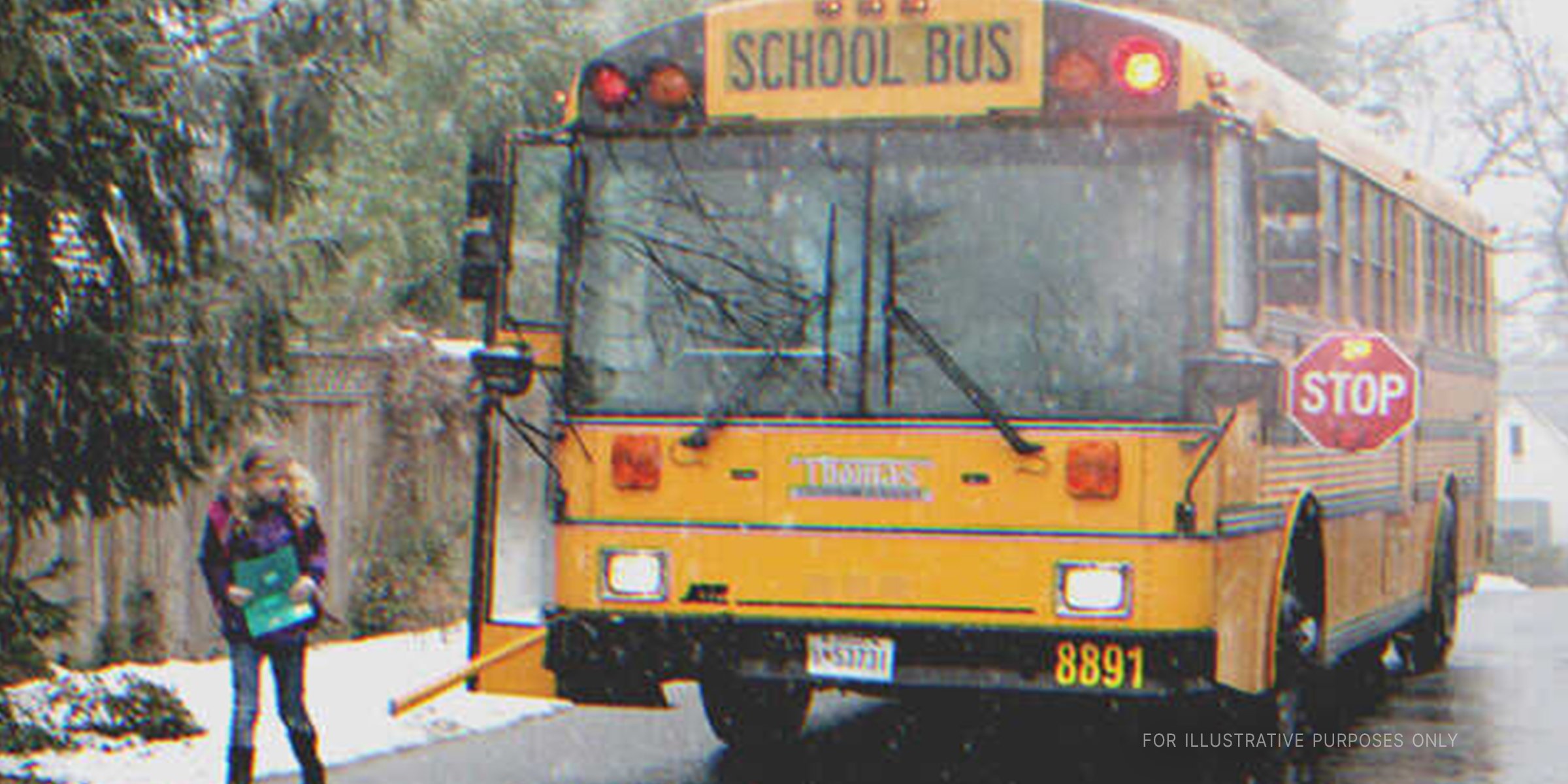 Girl near a school bus | Source: Flickr / woodleywonderworks (CC BY 2.0)