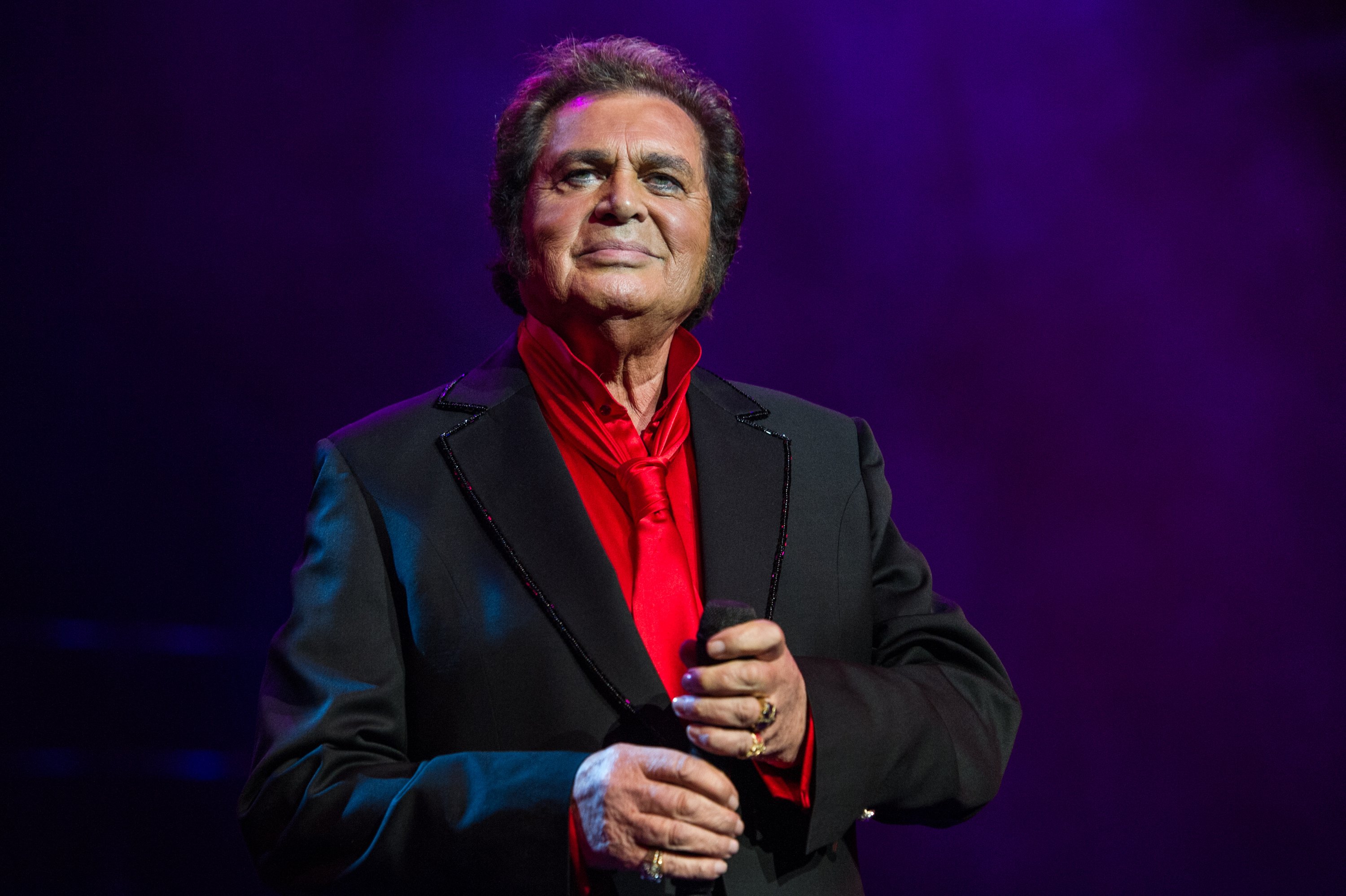 Engelbert Humperdinck performs at the Royal Albert Hall in London, England on May 29, 2015 | Photo: Getty Images