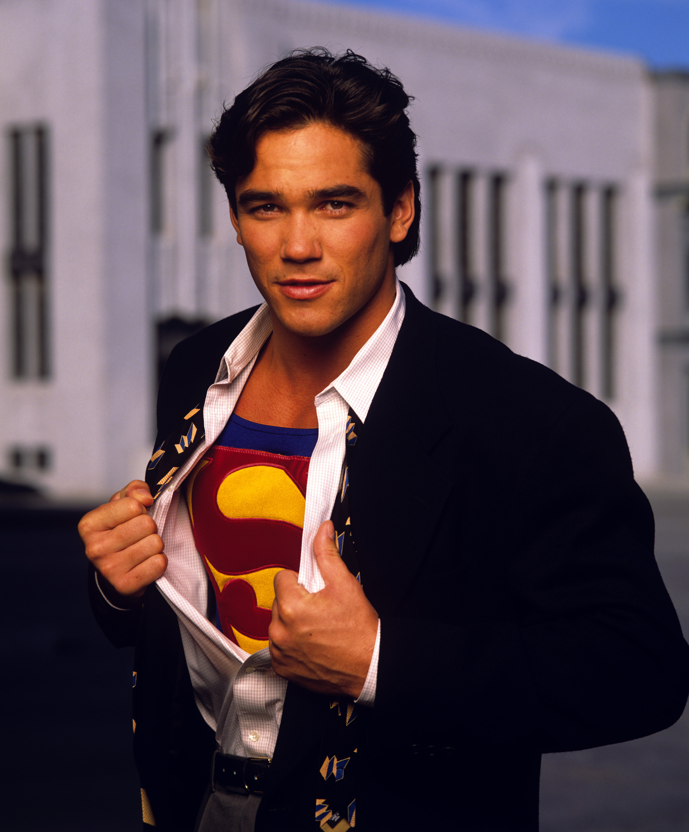 Dean Cain as Superman/Clark Kent in "Lois & Clark: The New Adventures of Superman" on October 7, 1993 | Source: Getty Images