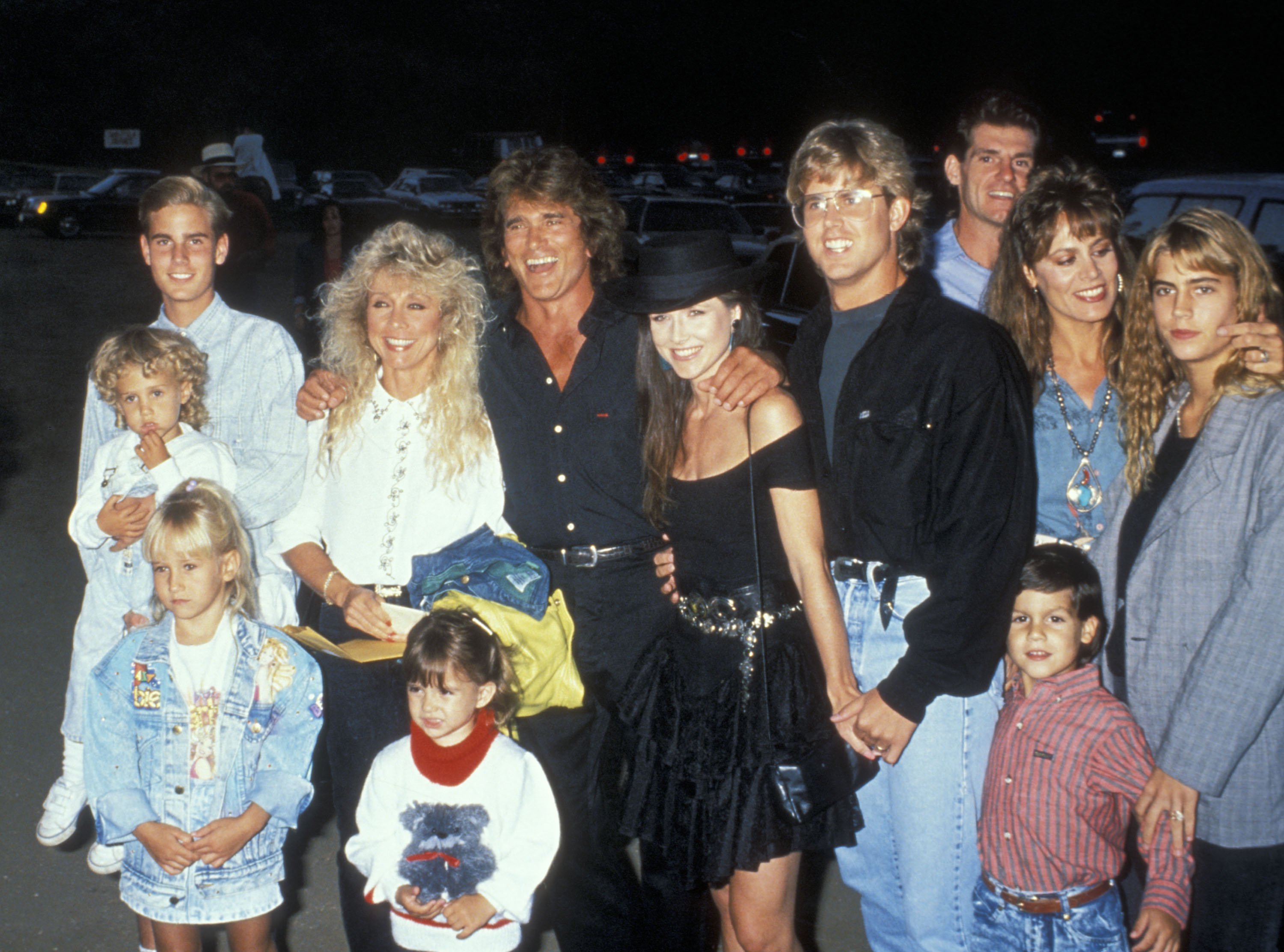 Christopher Landon and date, Sean Landon, Jennifer Landon, Cindy Clerico, actor Michael Landon, Michael Landon Jr. and date, Mark Landon, Leslie Landon and Shawna Landon attend Third Annual Moonlight Roundup Benefiting Free Arts for Abused Children on July 29, 1989 at Calamigos Ranch in Malibu, California | Source: Getty Images