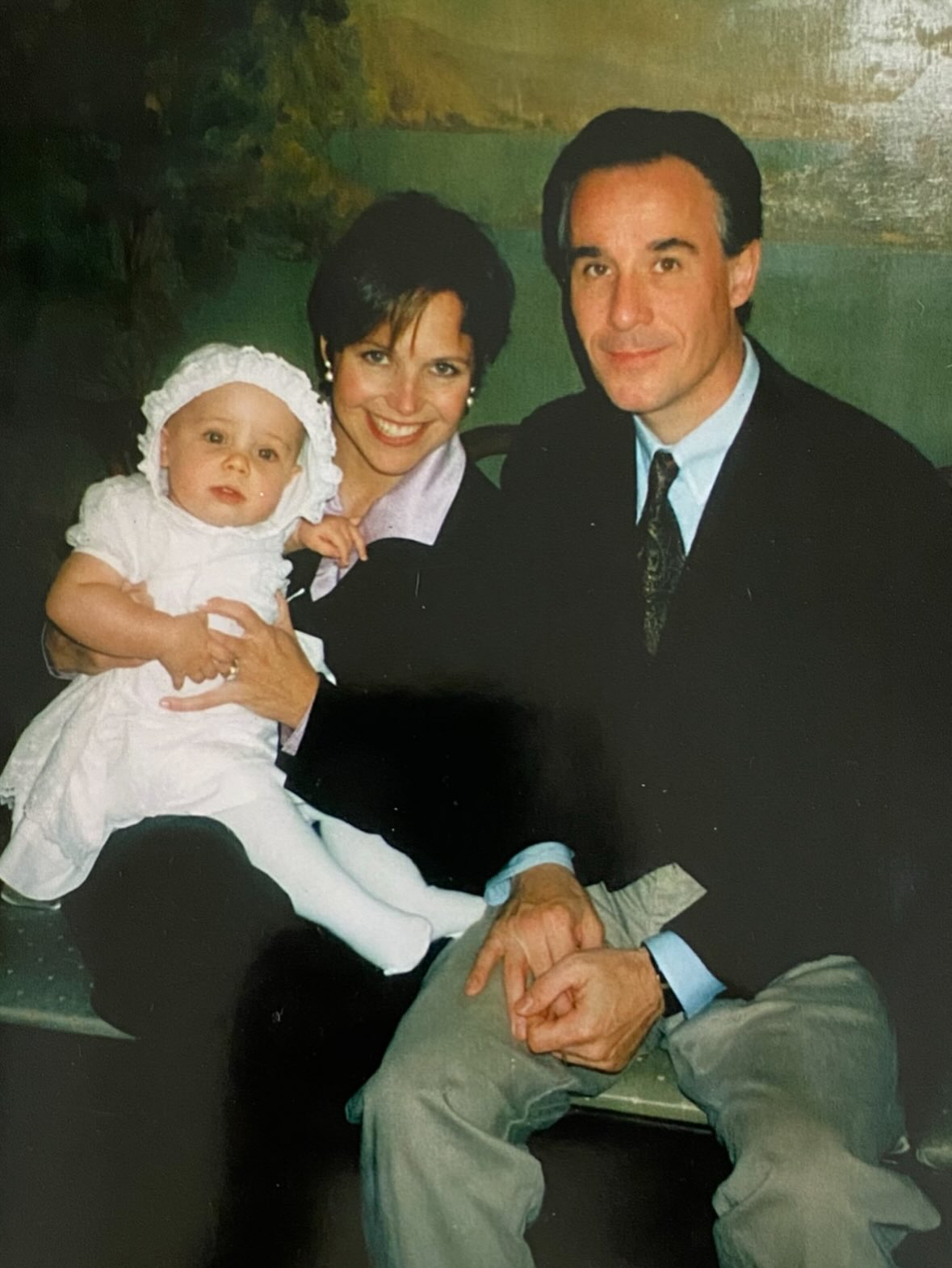 Decades later, Katie shared that losing him was completely agonizing. She admitted in a retrospective interview with People that she still gets tears in her eyes thinking about those early days. | Source: Instagram/katiecouric