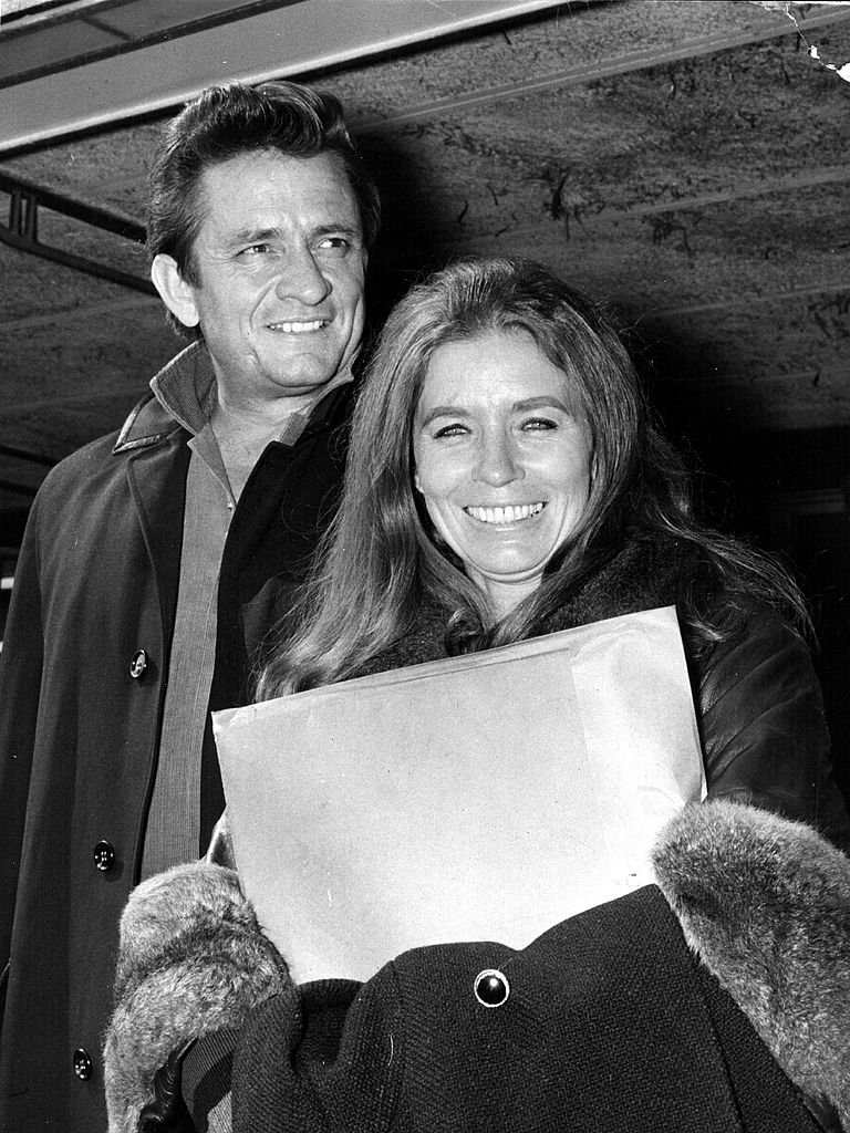 Johnny Cash and June Carter arrive at Heathrow Airport. | Source: Getty Images